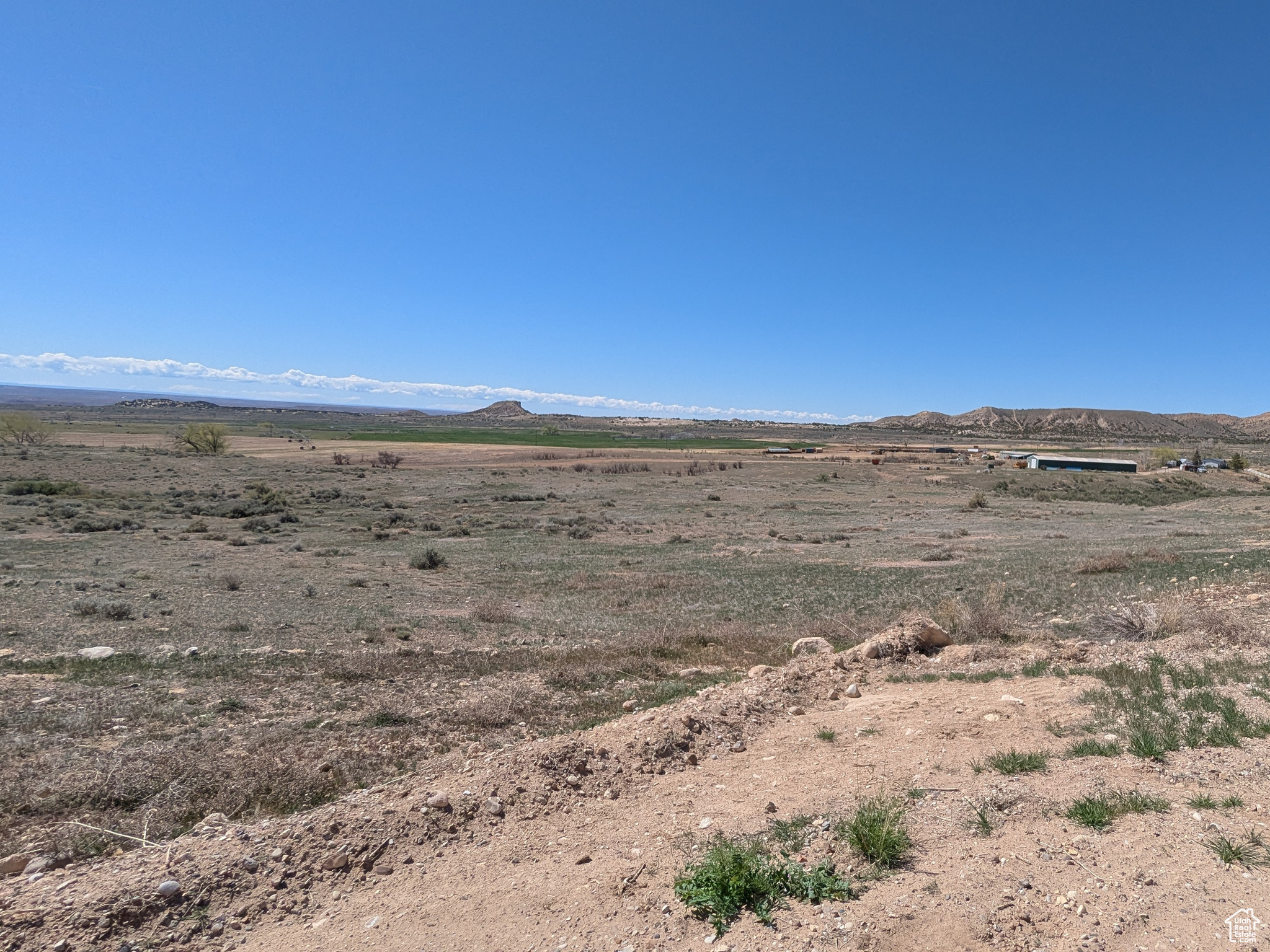 2042 E GOOSE RANCH RD
