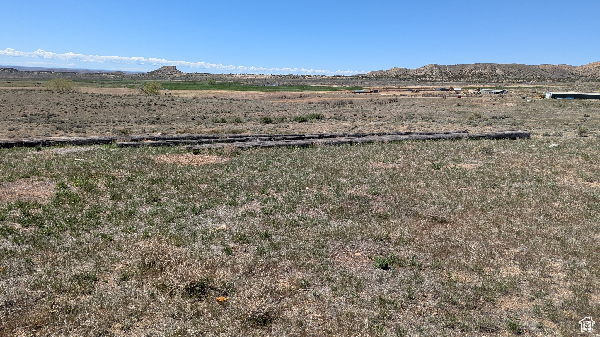 2098 E GOOSE RANCH RD