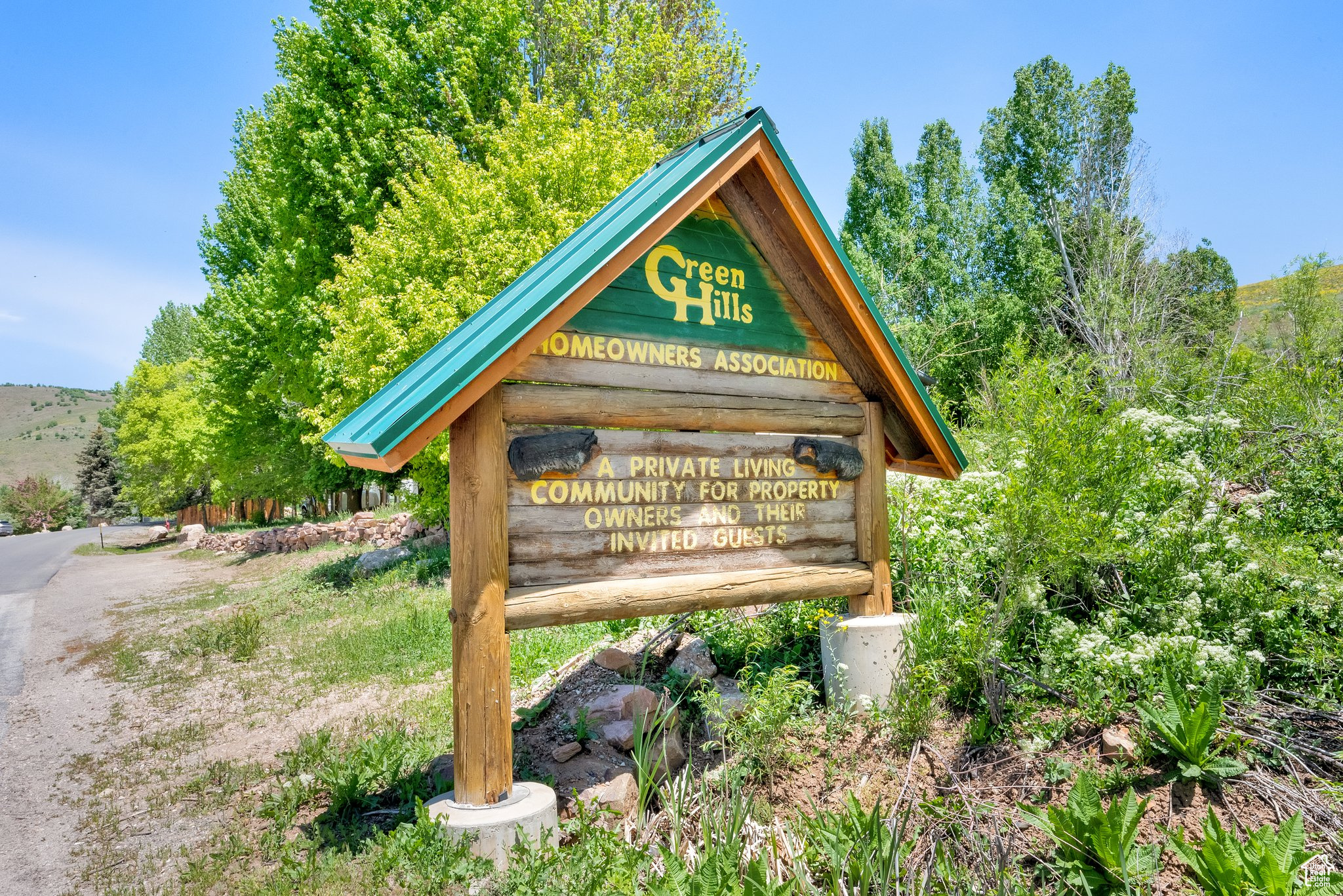 9658 E KELLEY DR