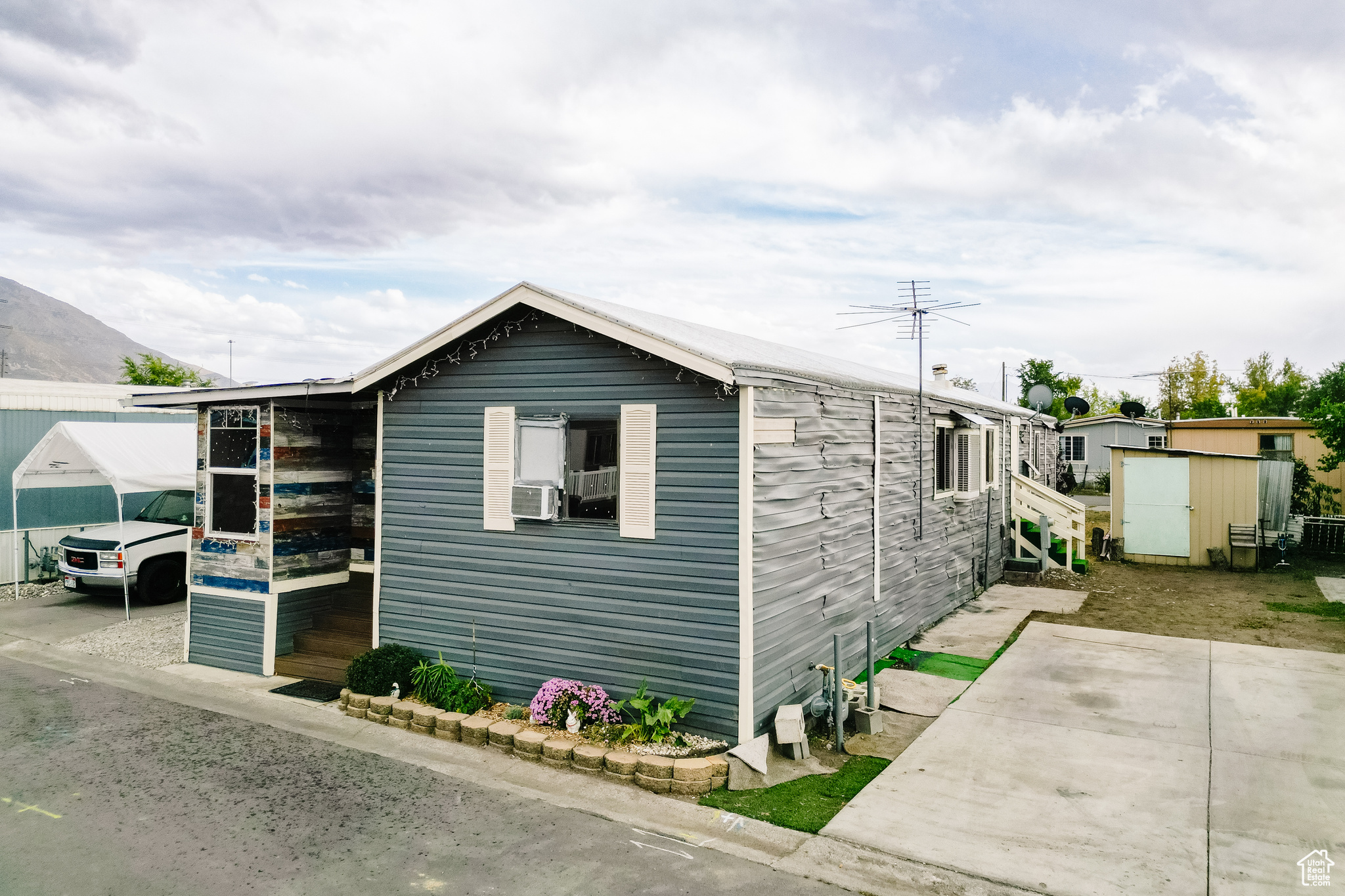 255 N 1600 W #52