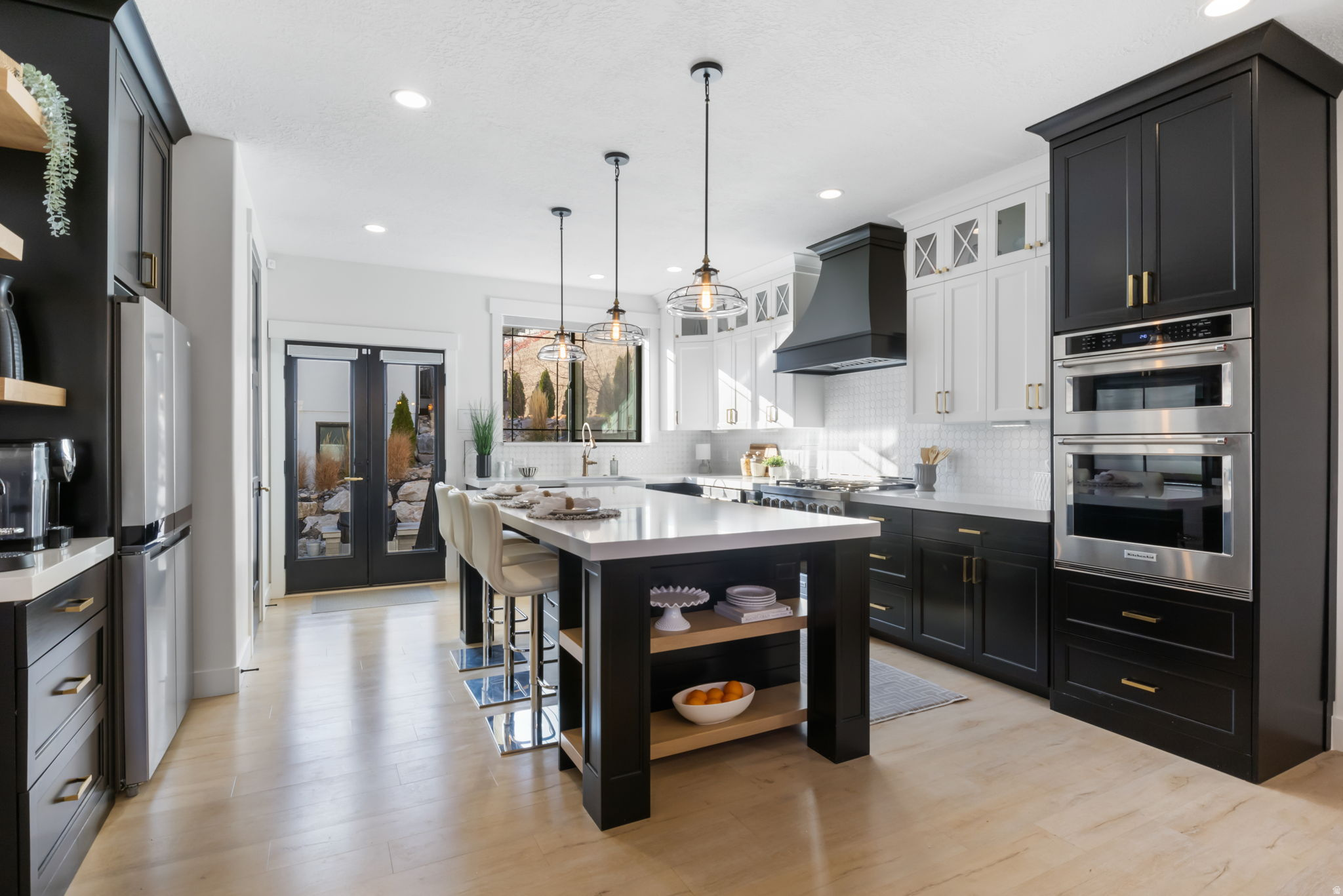 1320 W SUMMER VIEW DR