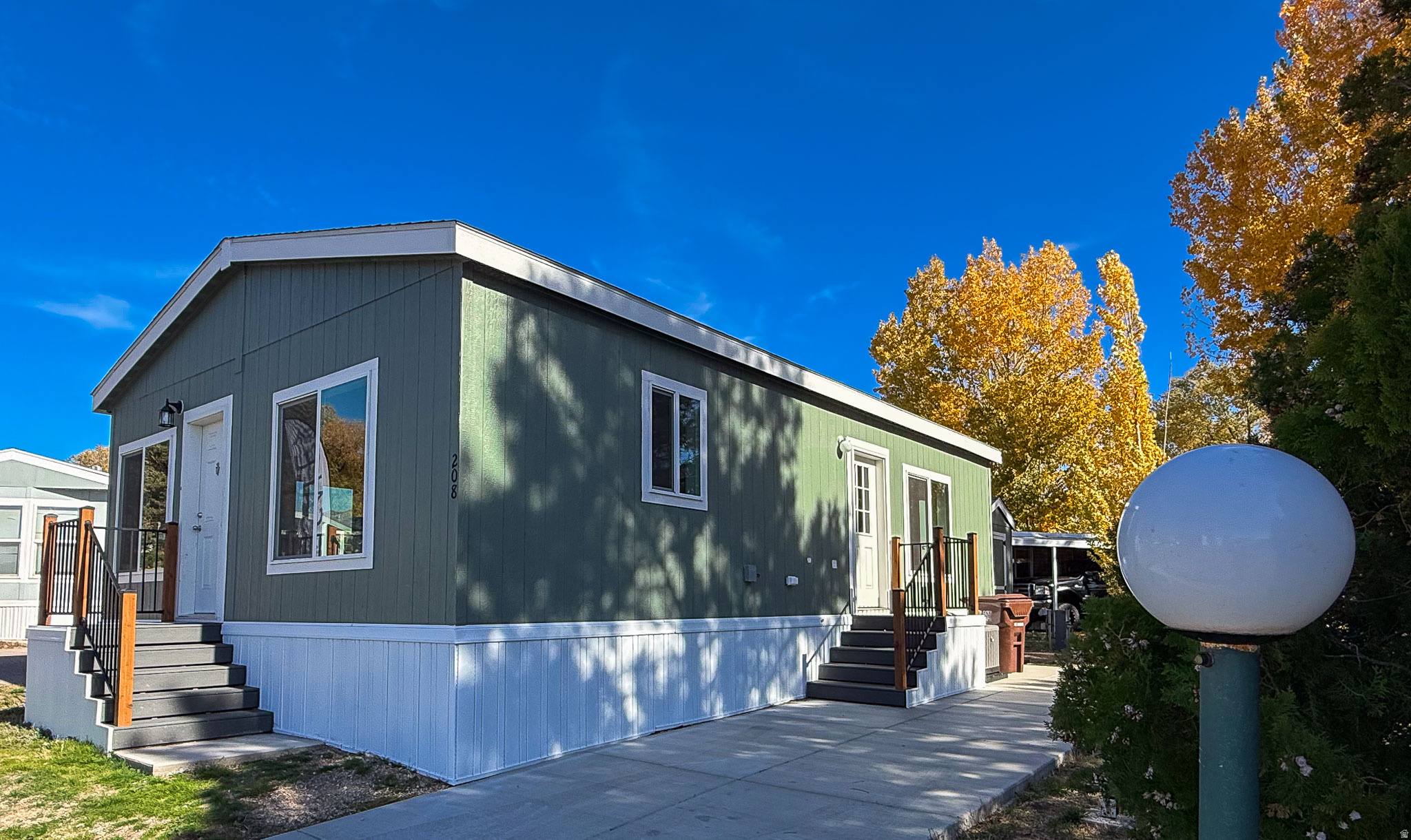 208  DARLINGTON WAY