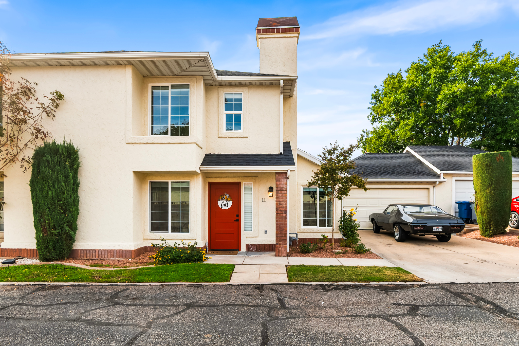 485  DIAGONAL ST #11