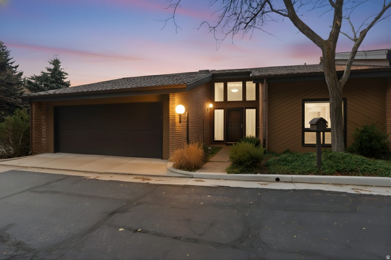 4983  QUAIL LN