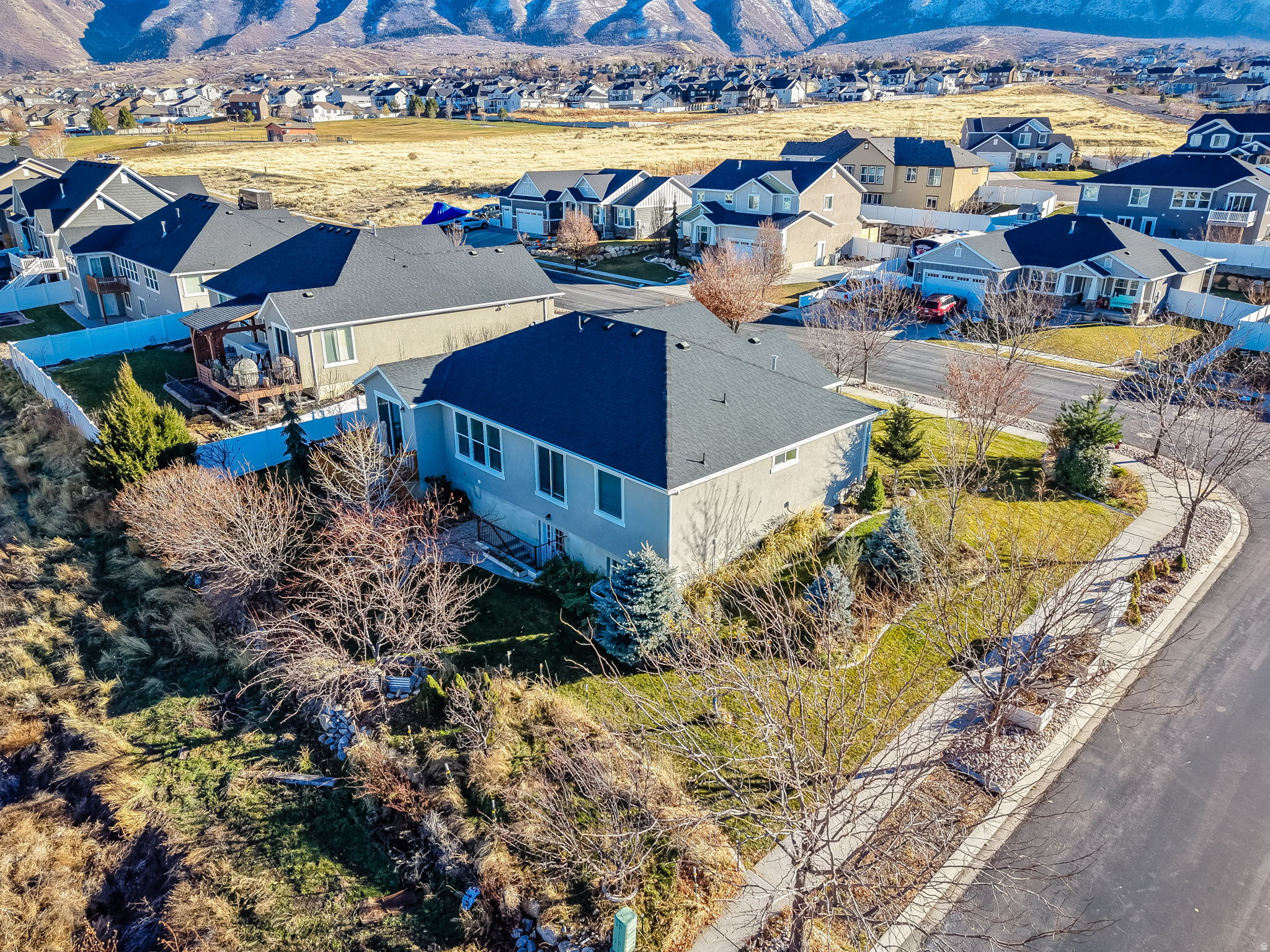 578 W SKY HAWK WAY Elk Ridge, UT 84651 - MLS 2126830