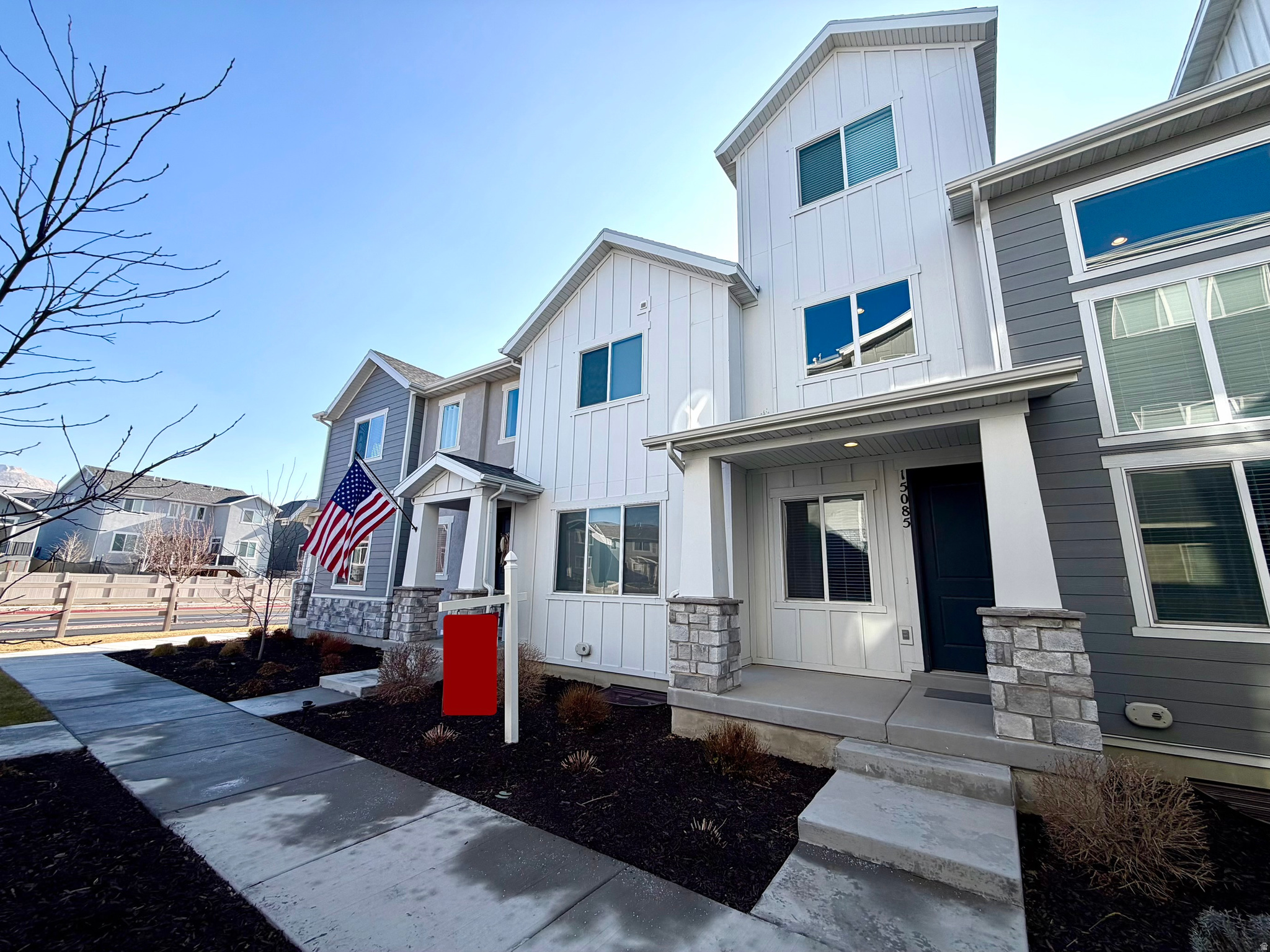 15085 S REINS WAY