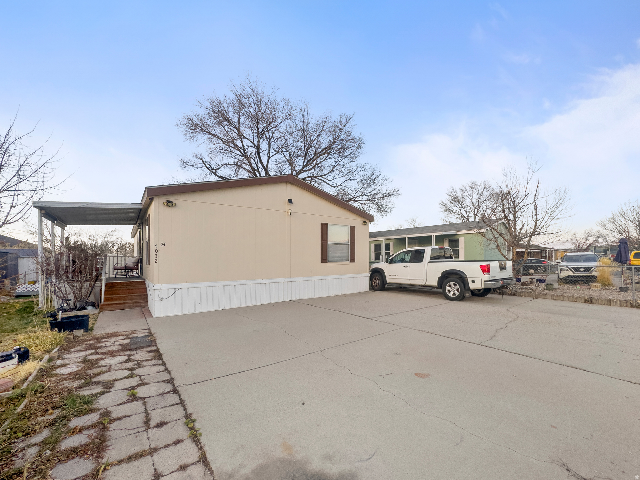 7032 W APALOOSA DR #24