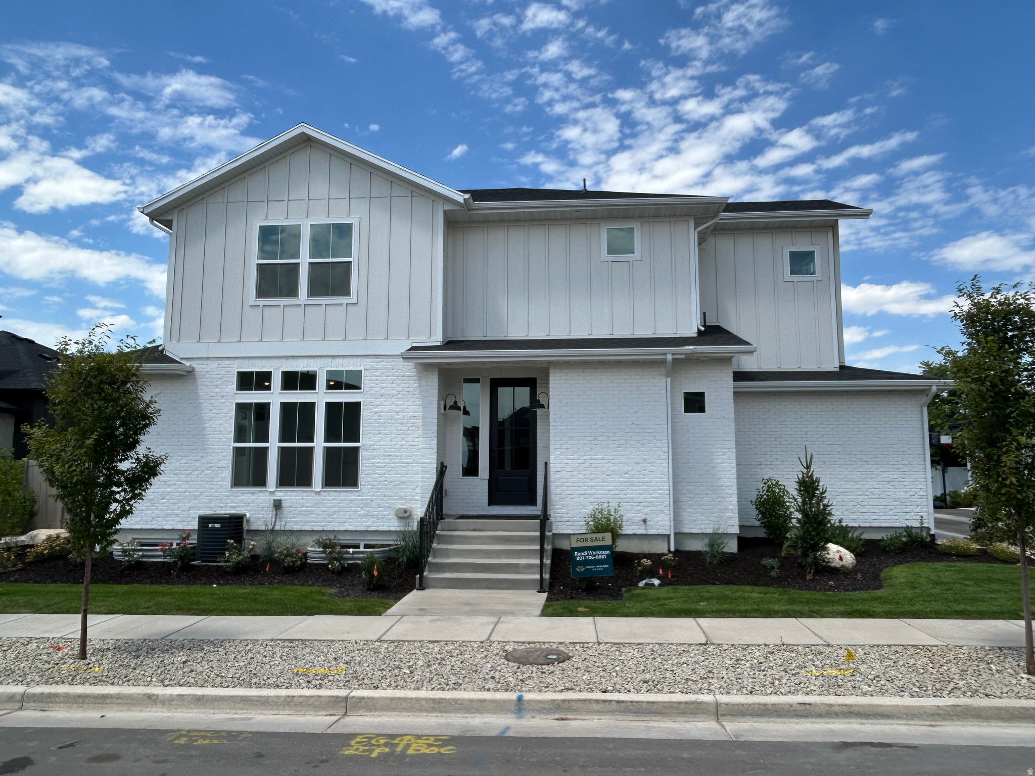 1440 W PLEASANT VIEW DR #3