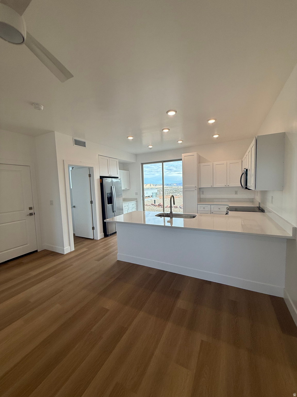 1336 E LONE ROCK VIEW DR