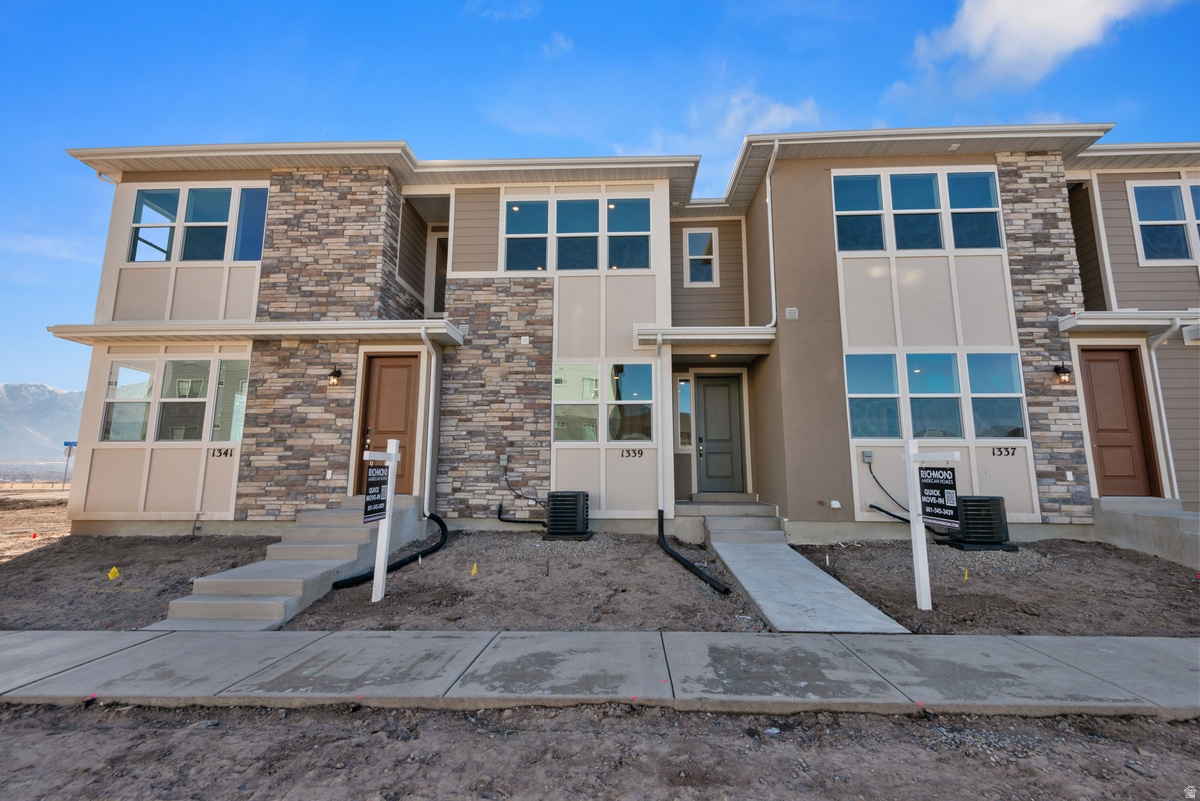 1339 E 1670 N #818