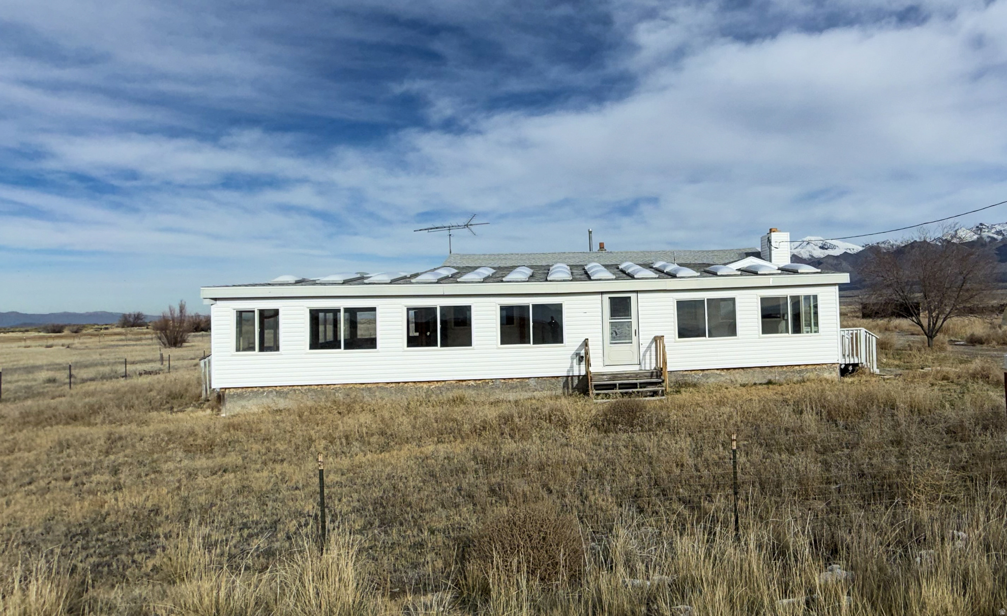 3468 W LINCOLN HWY