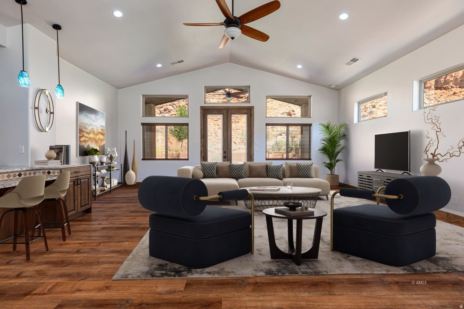 493 E DONNER CIR