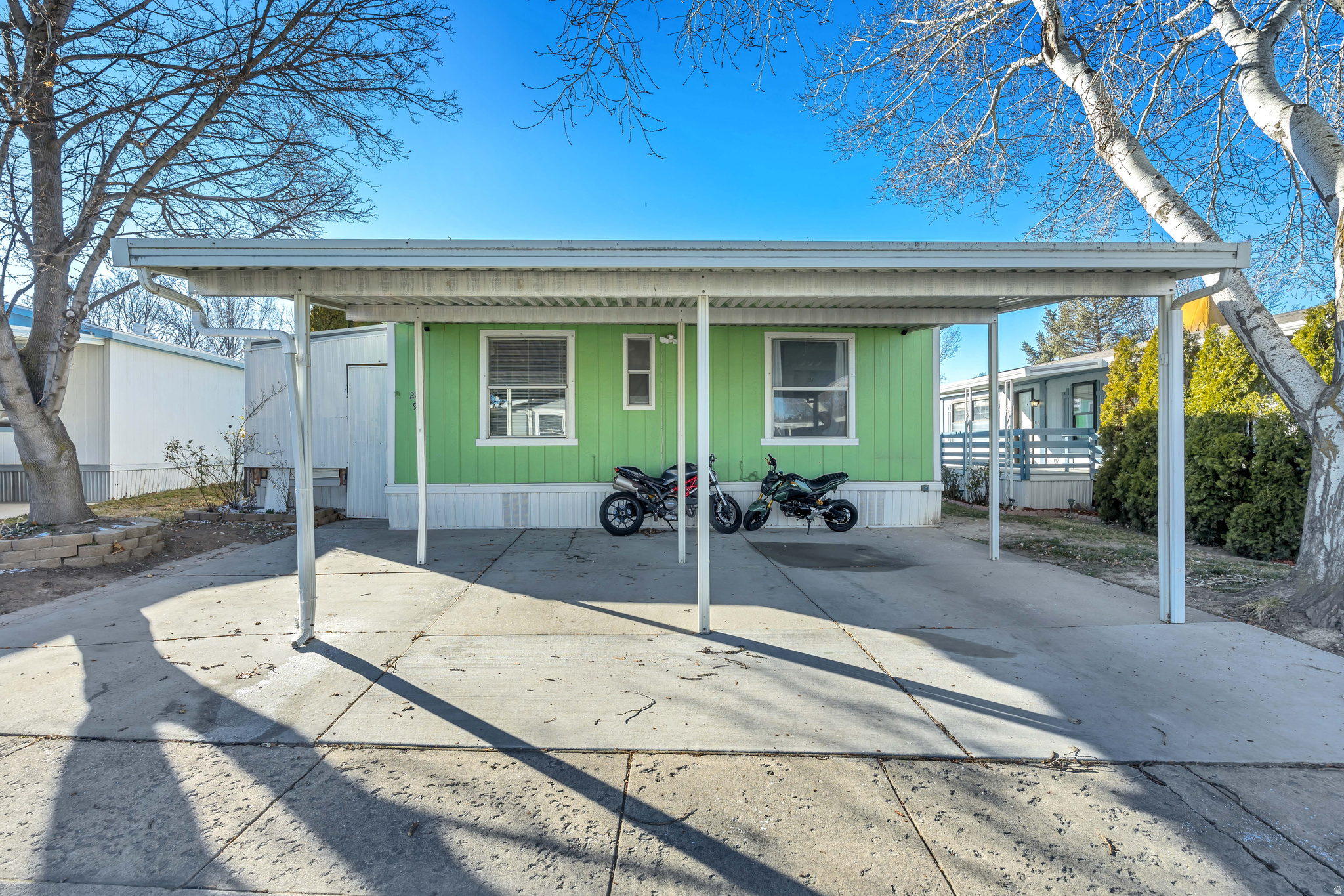 276 E HIDDEN VIEW DR #98