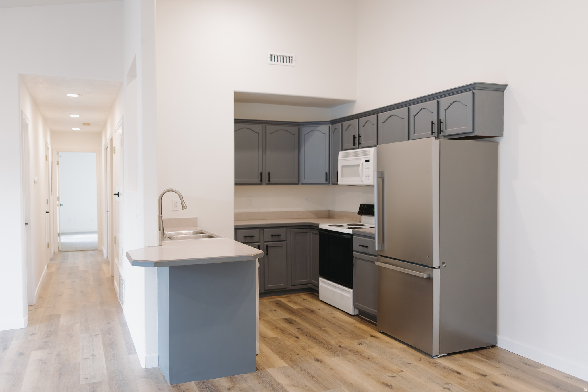 215 S 1050 W #10