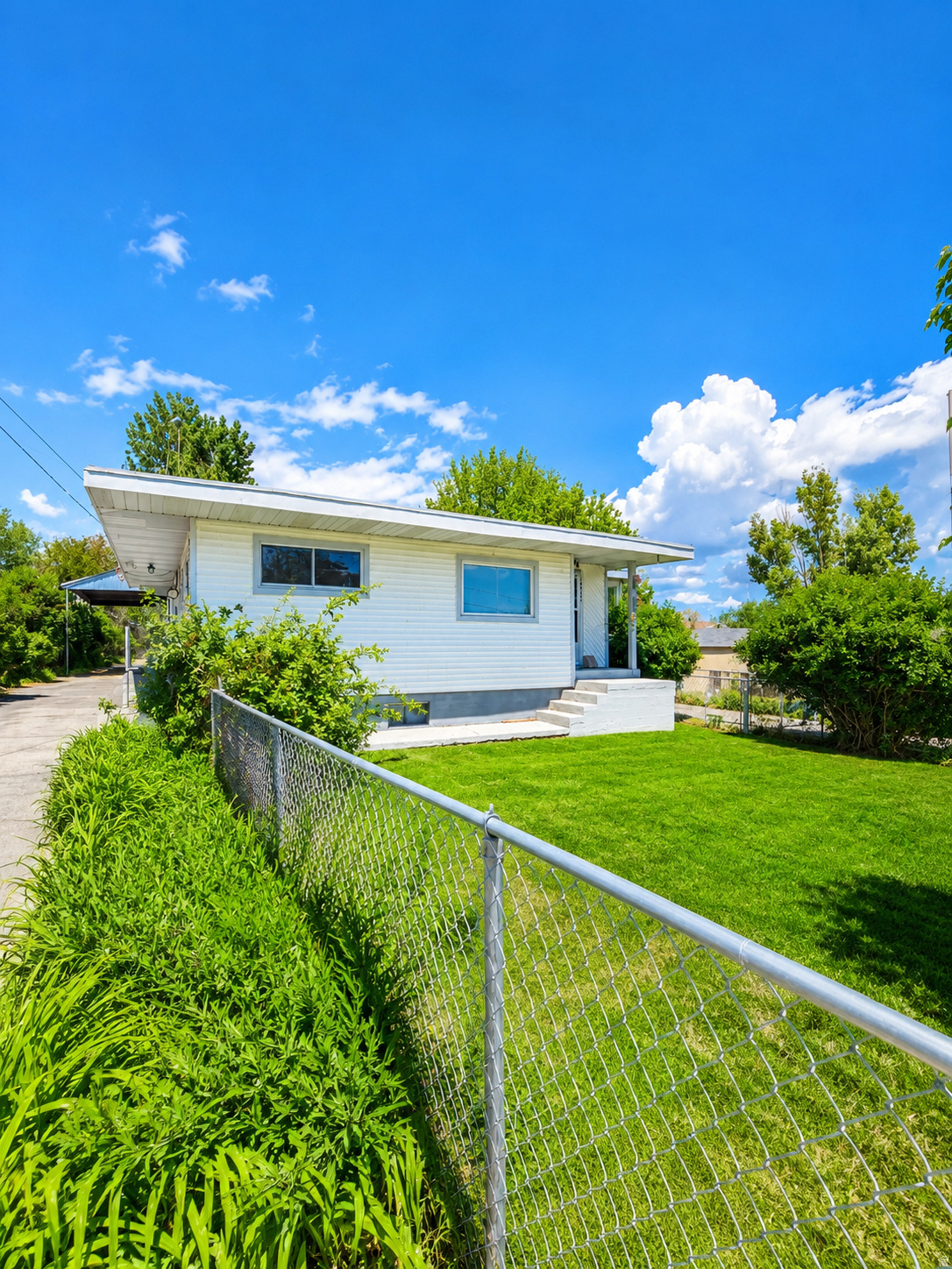 2798 S HIGHWAY 10
