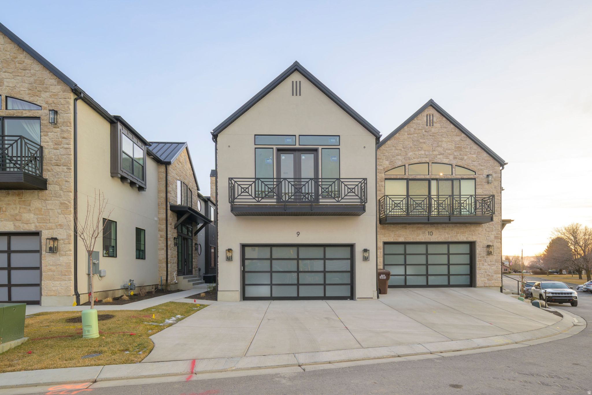 250 S MAIN ST #9
