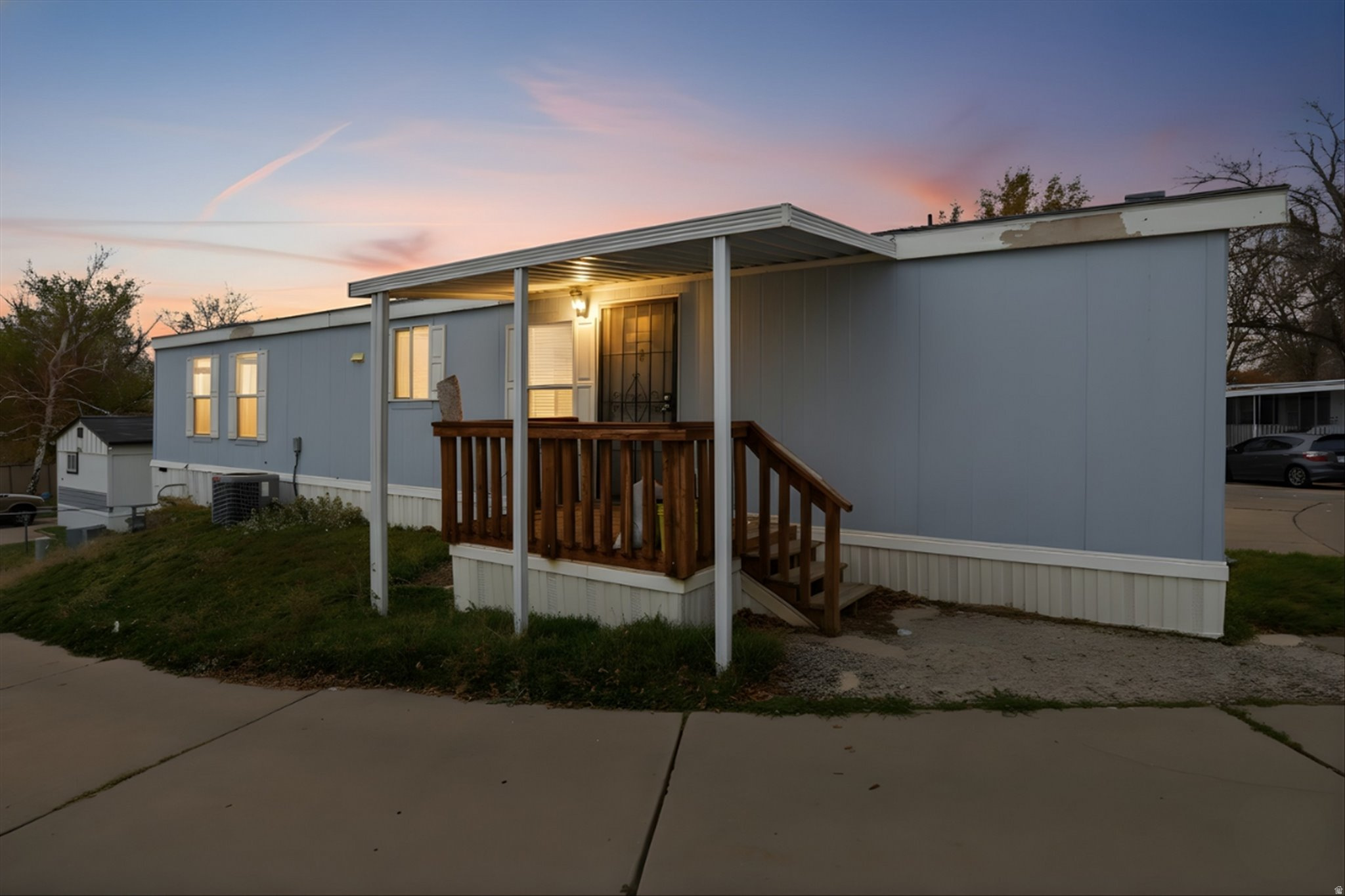 1251 W 400 N #67