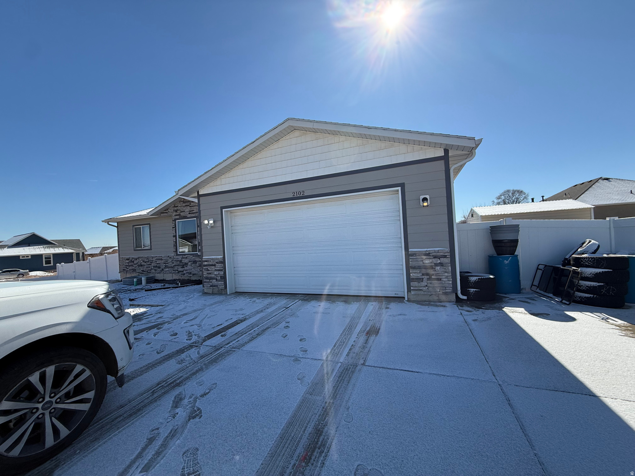 2102 E 1820 S