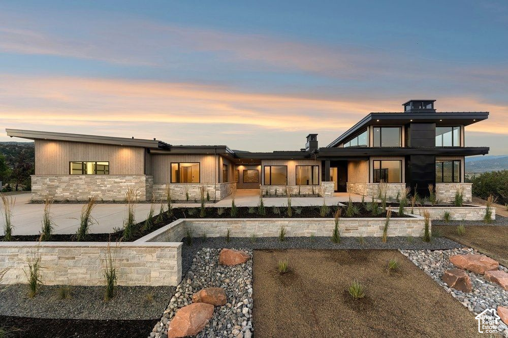 3057 E Corral Peak Cir 147