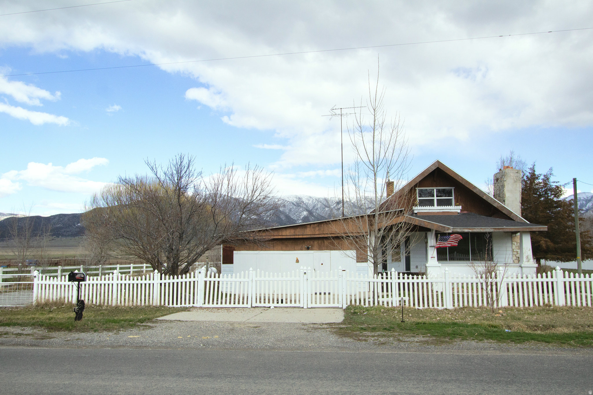 25840 N 8800 W