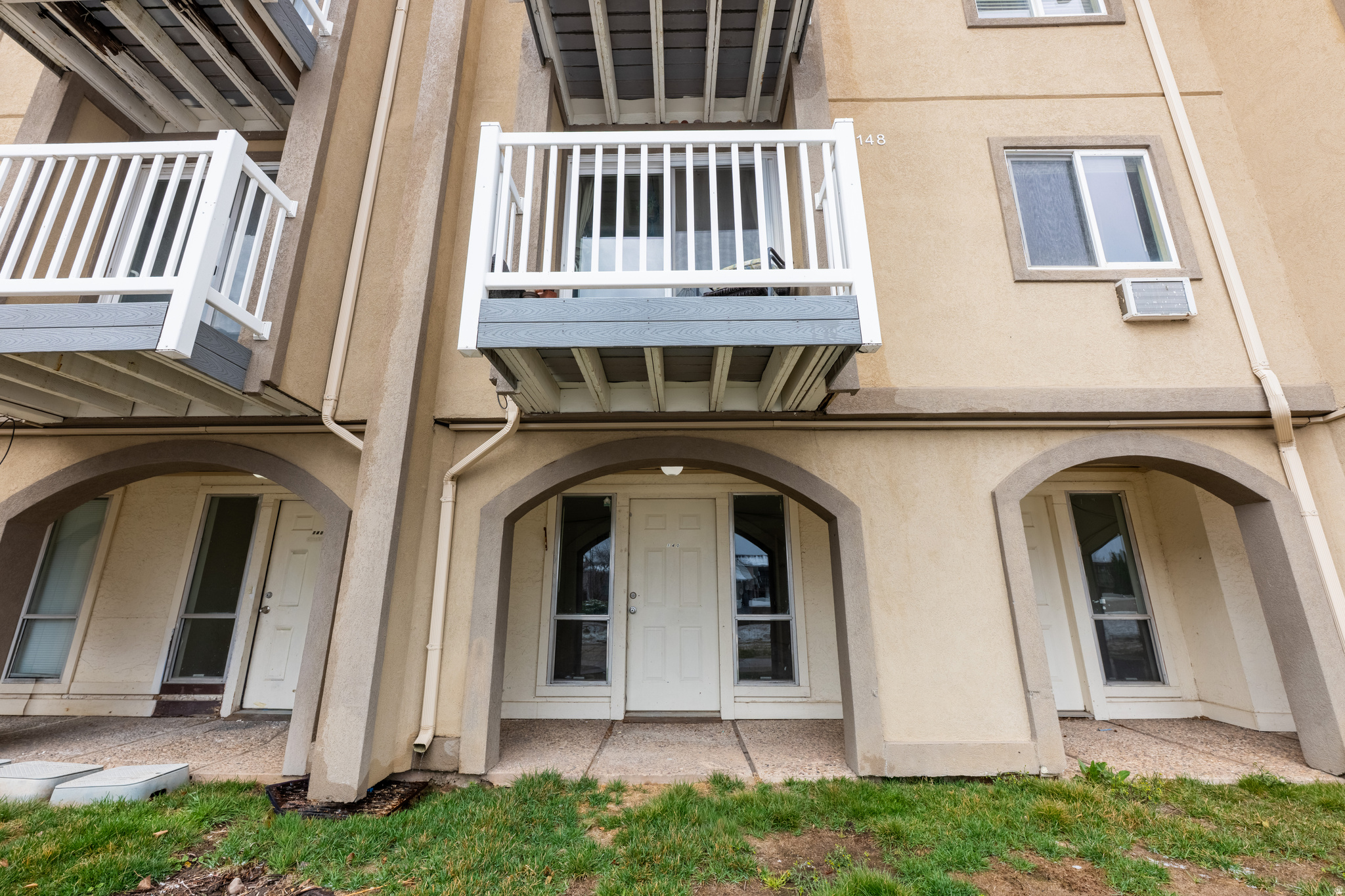 5660 S MEADOW LN #140