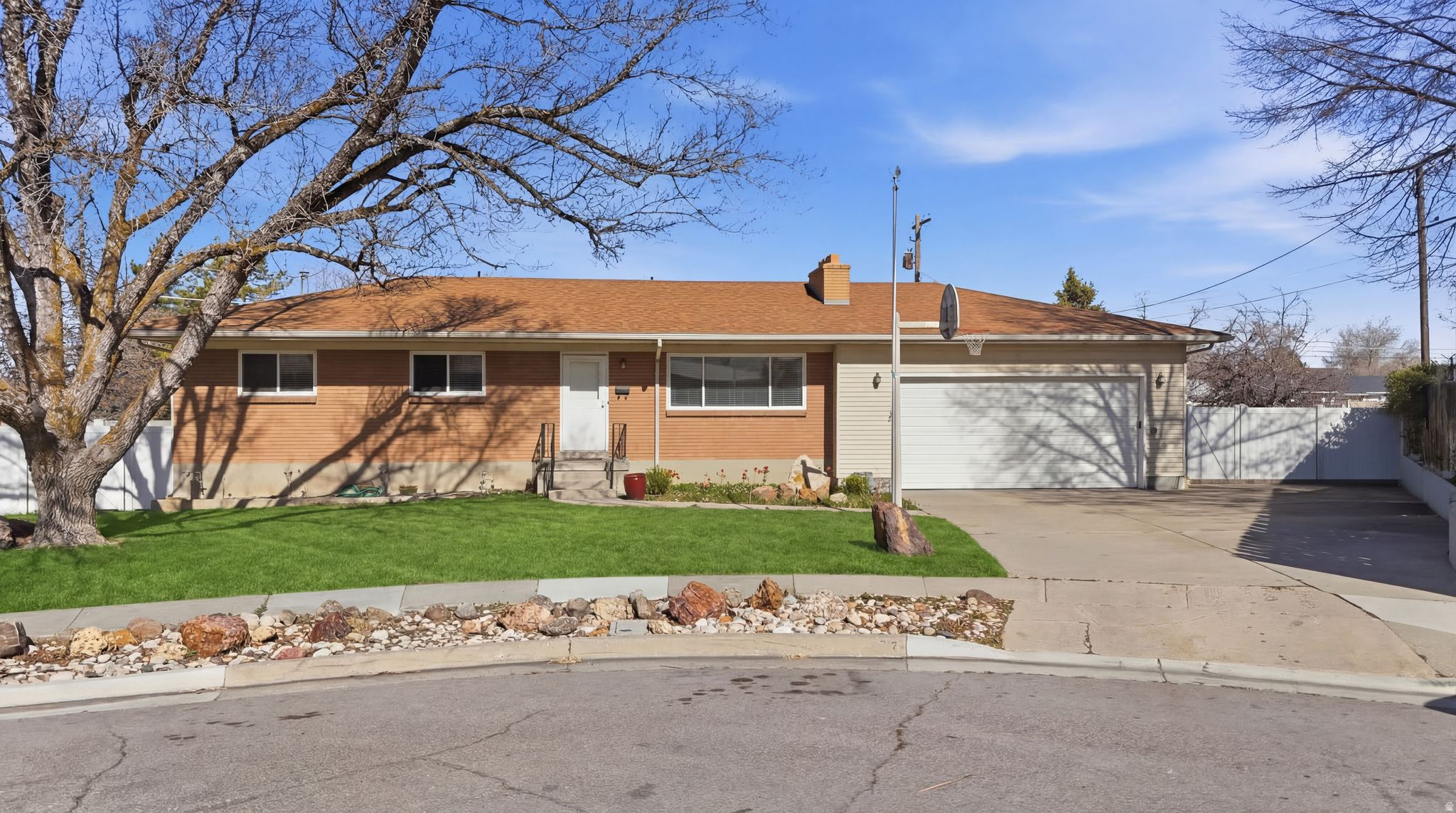 791 E CASA BLANCA CIR