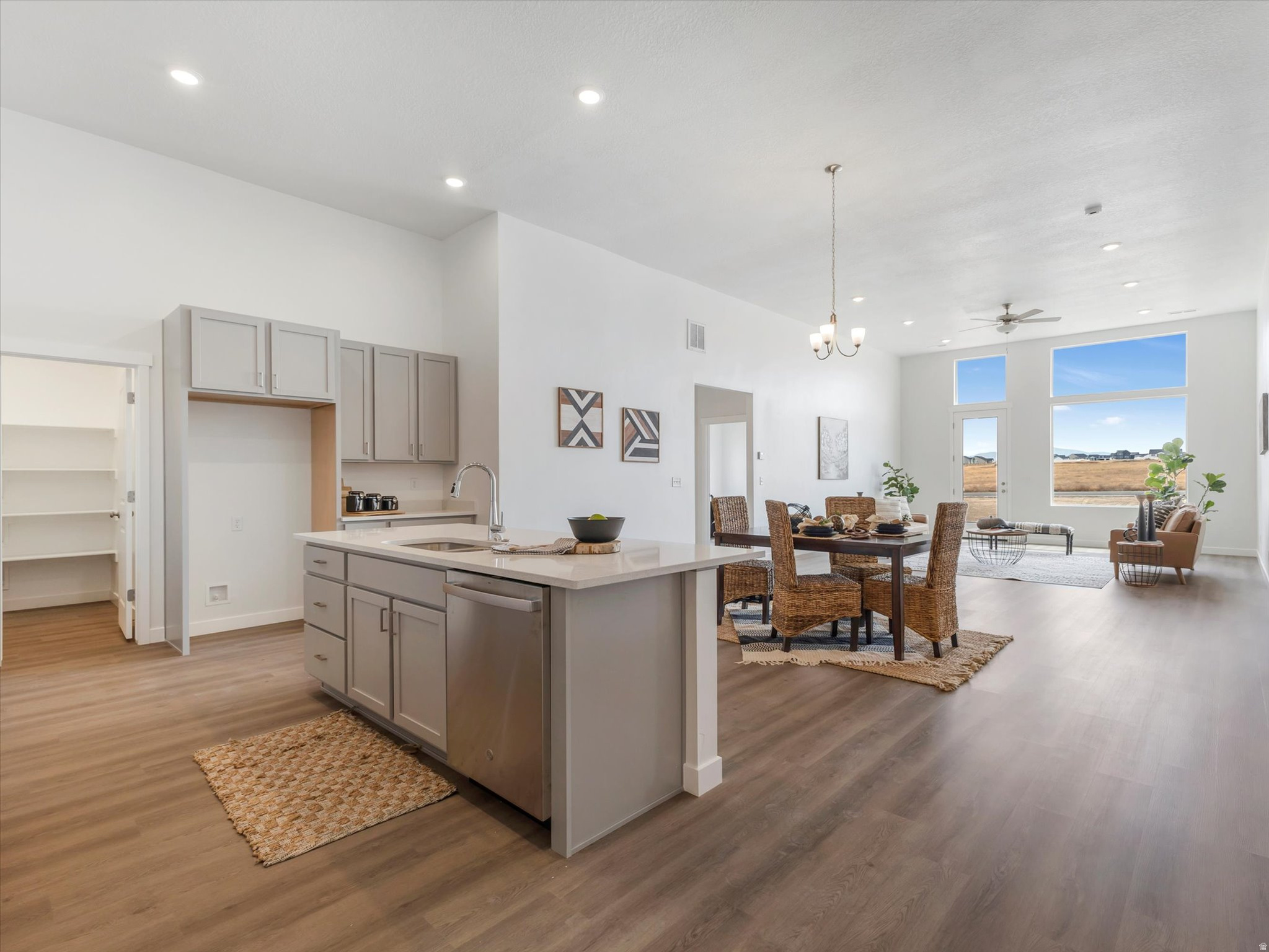 774 W CLARK ST #211