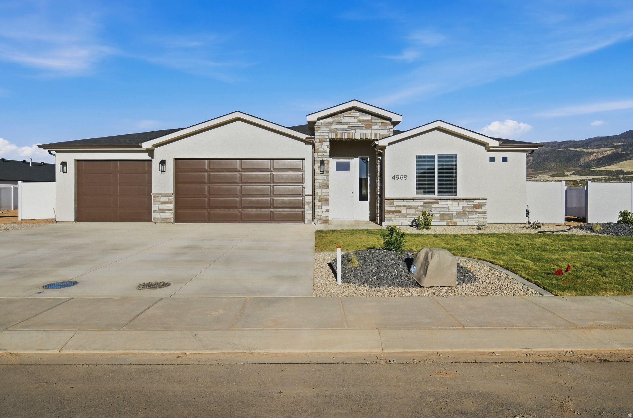 4968 N REMINGTON RD