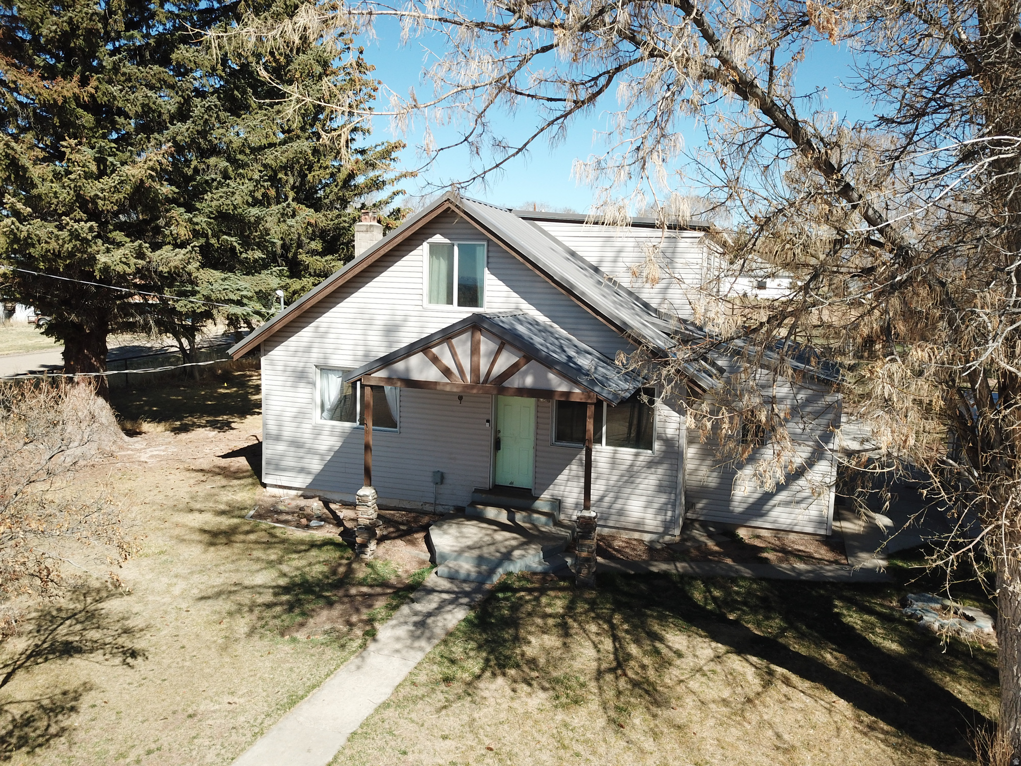 3128 N 14825 W