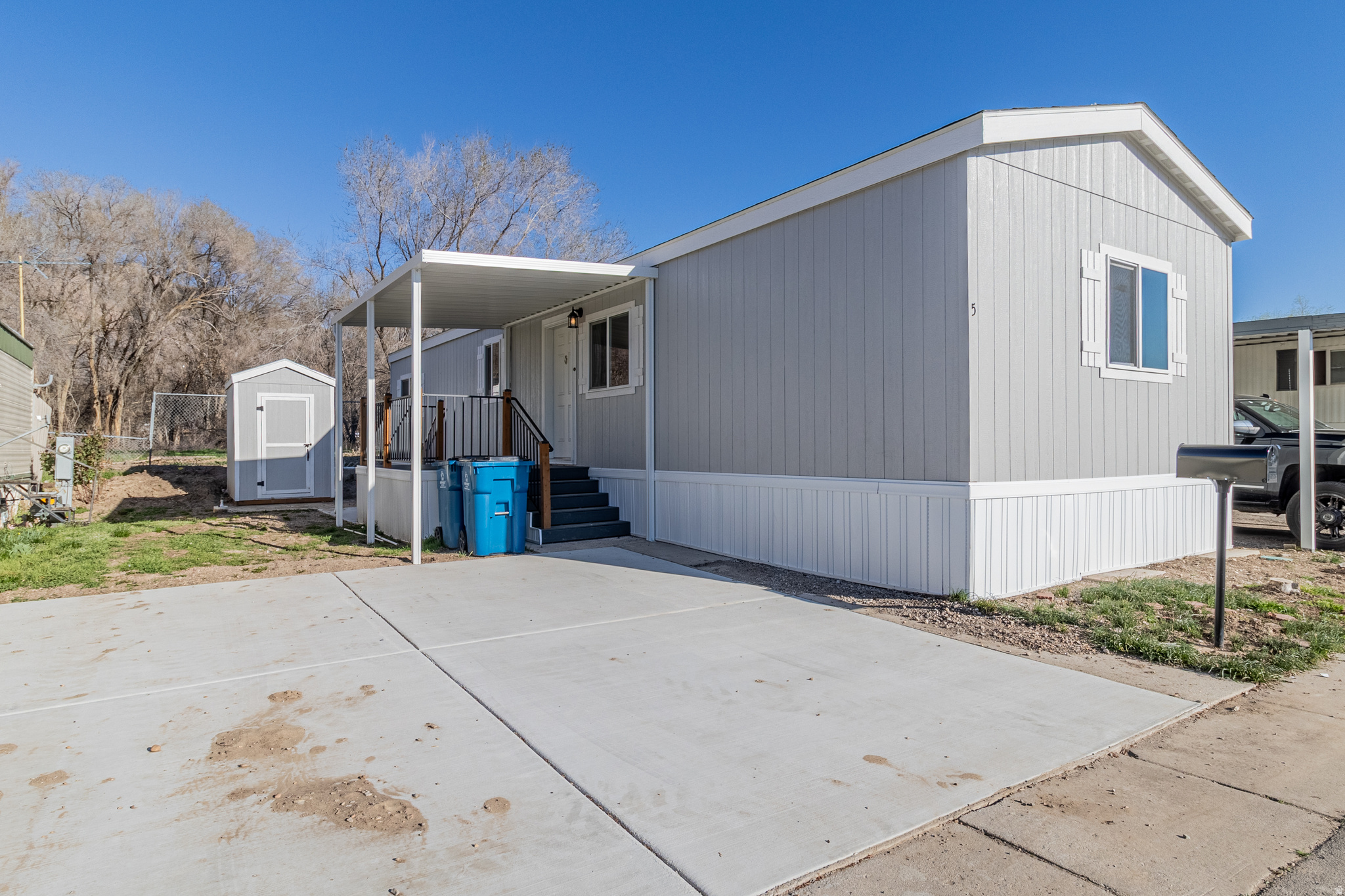 333  CHILDS AVE #C5
