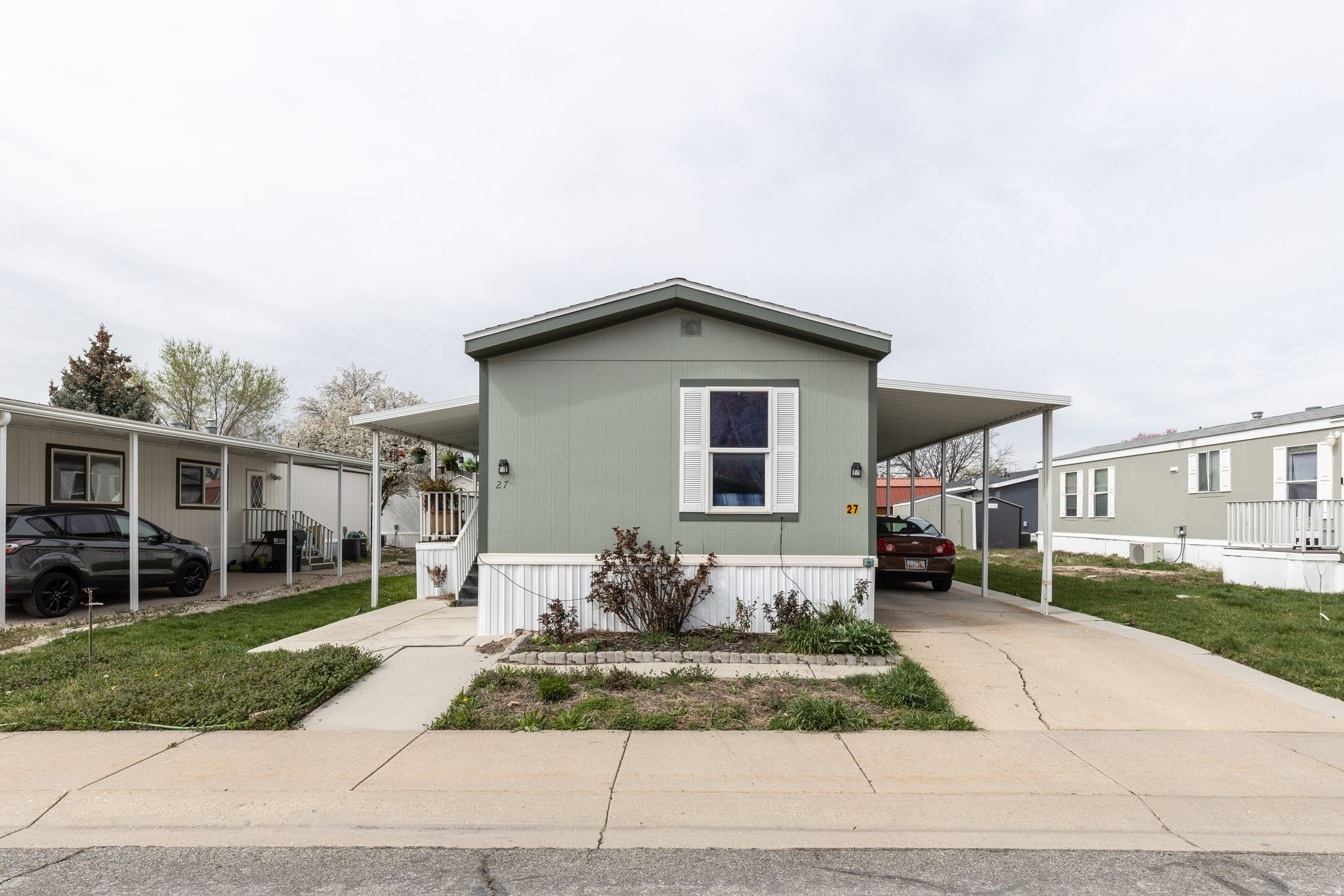 1450 N WASHINGTON BLVD #27