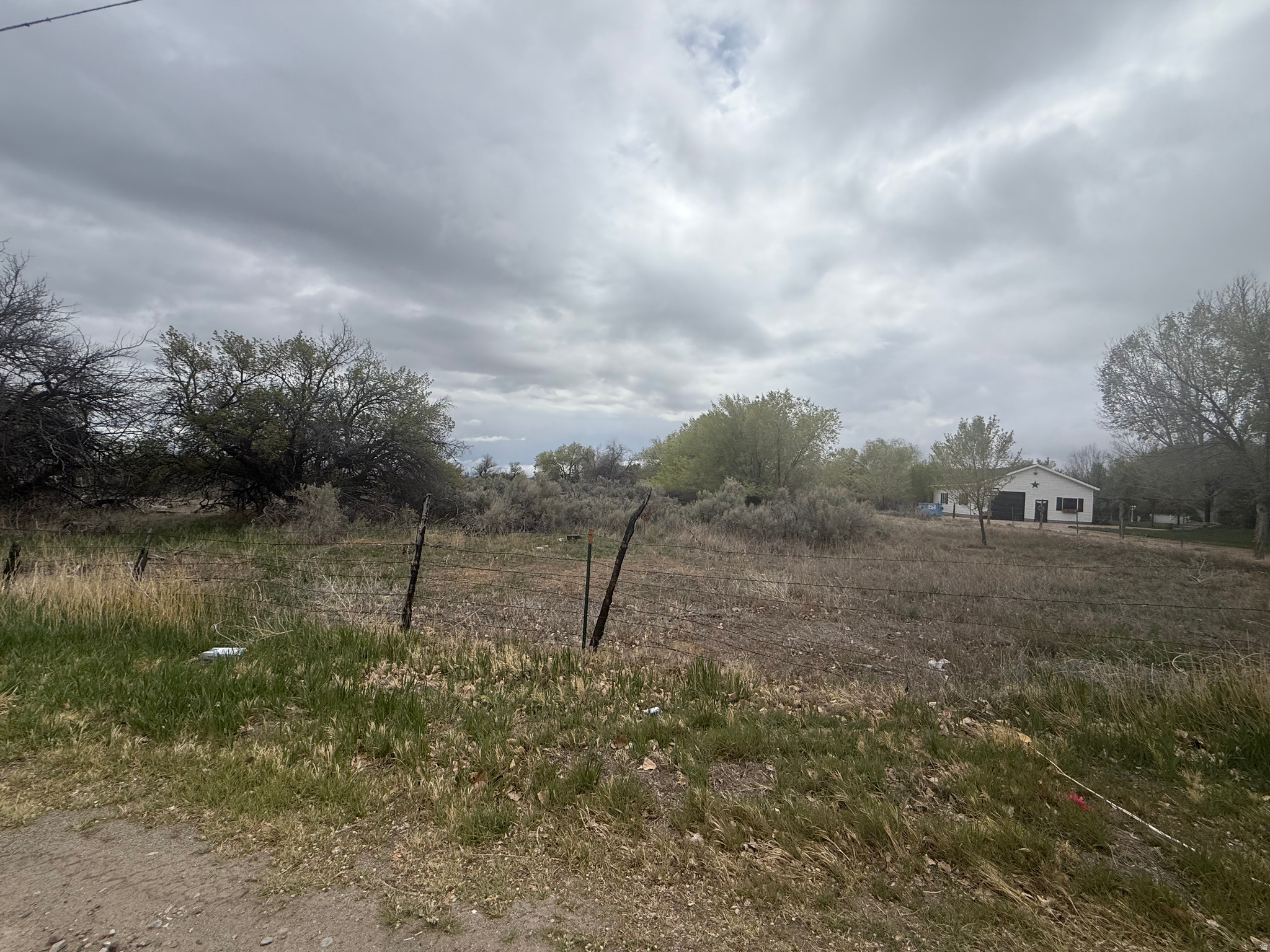 2284 W 1500 N