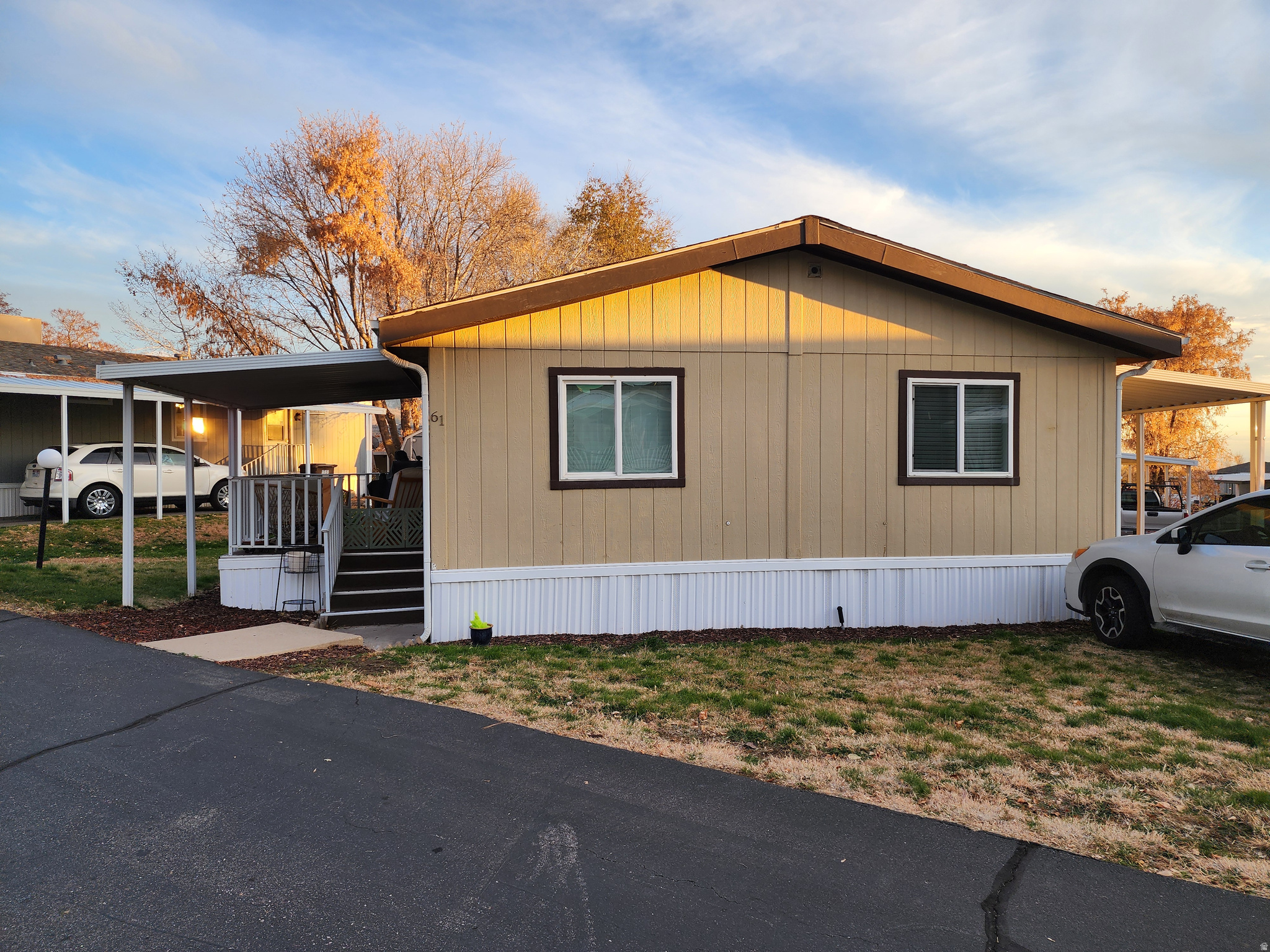 61 W SUNSET DR