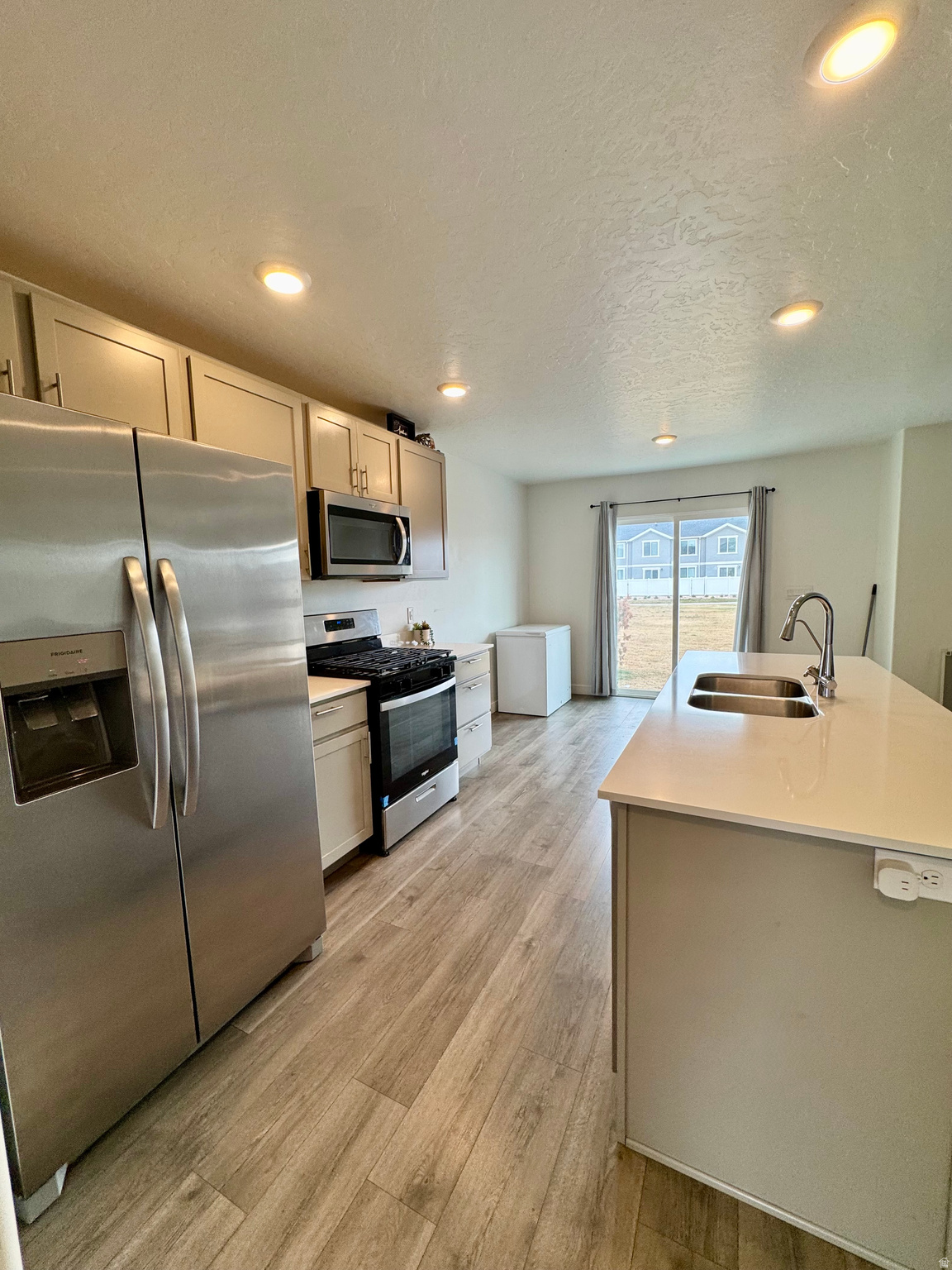 1051  MERCHANT RD