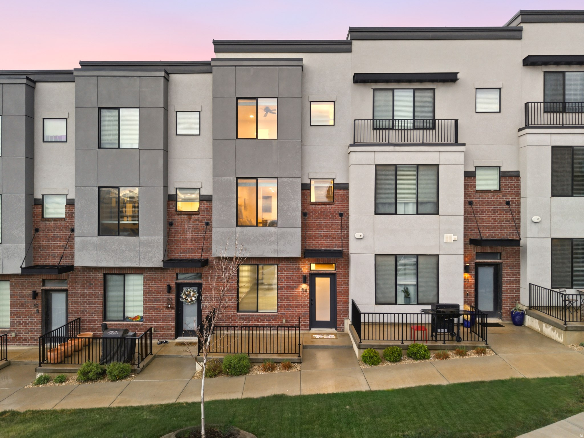 25 E CENTER ST #54