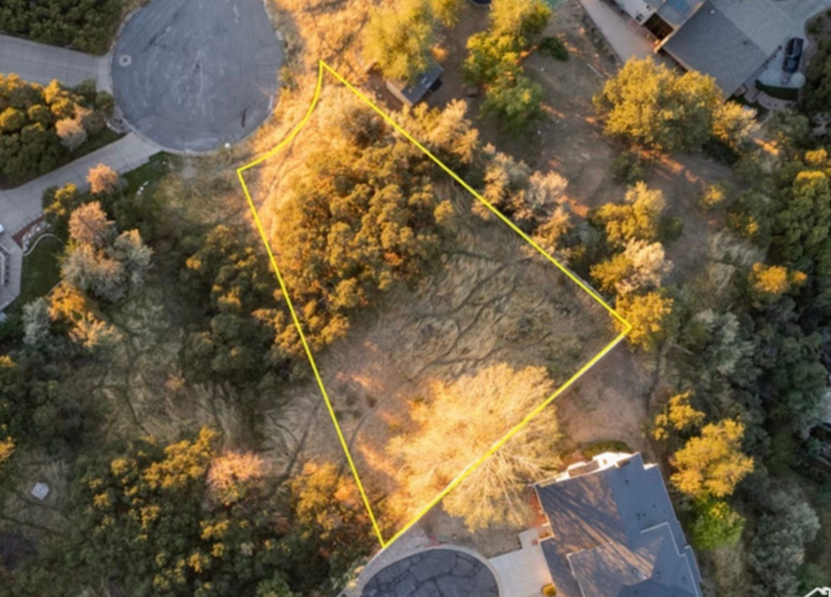 3721 S OAKRIDGE CT