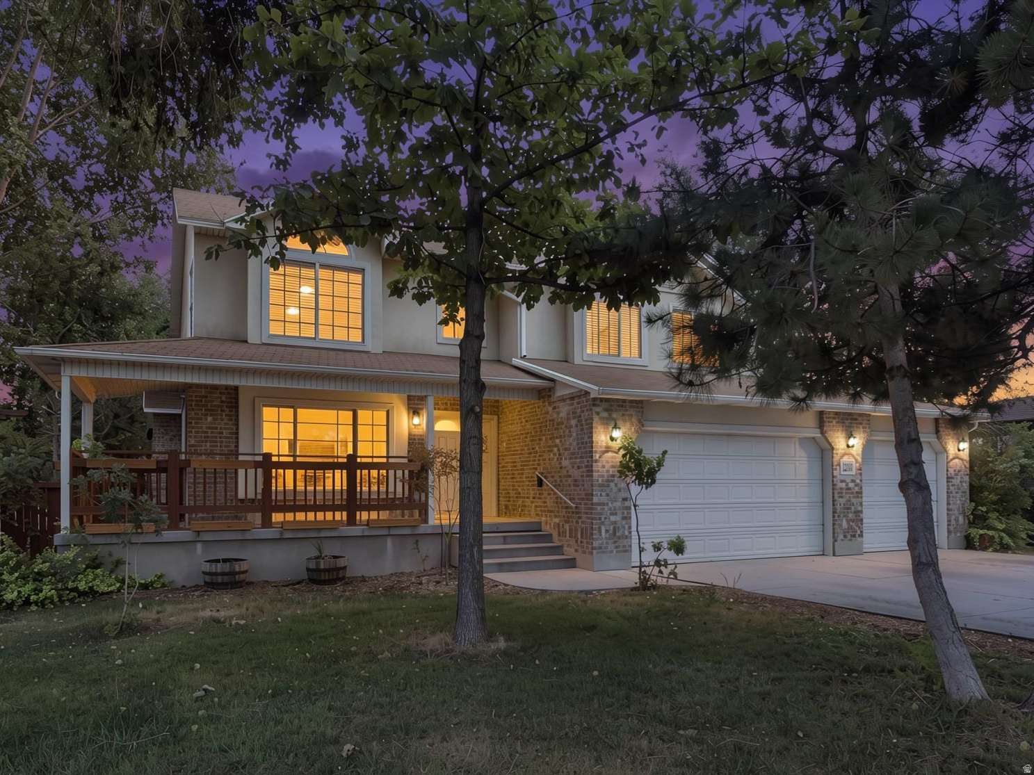 12093 S KINGS CROSSING WAY