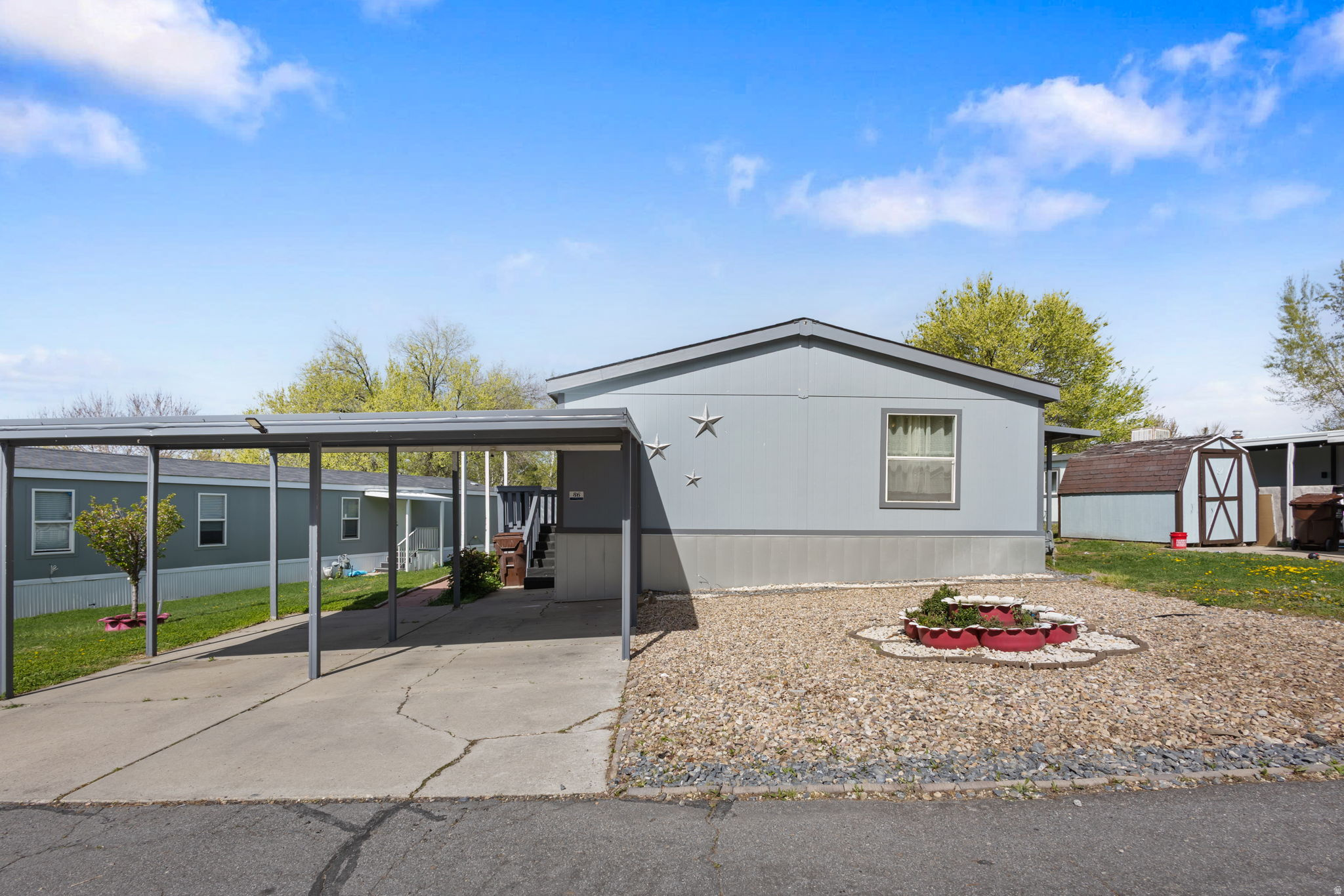 2600 N HILL FIELD RD #86