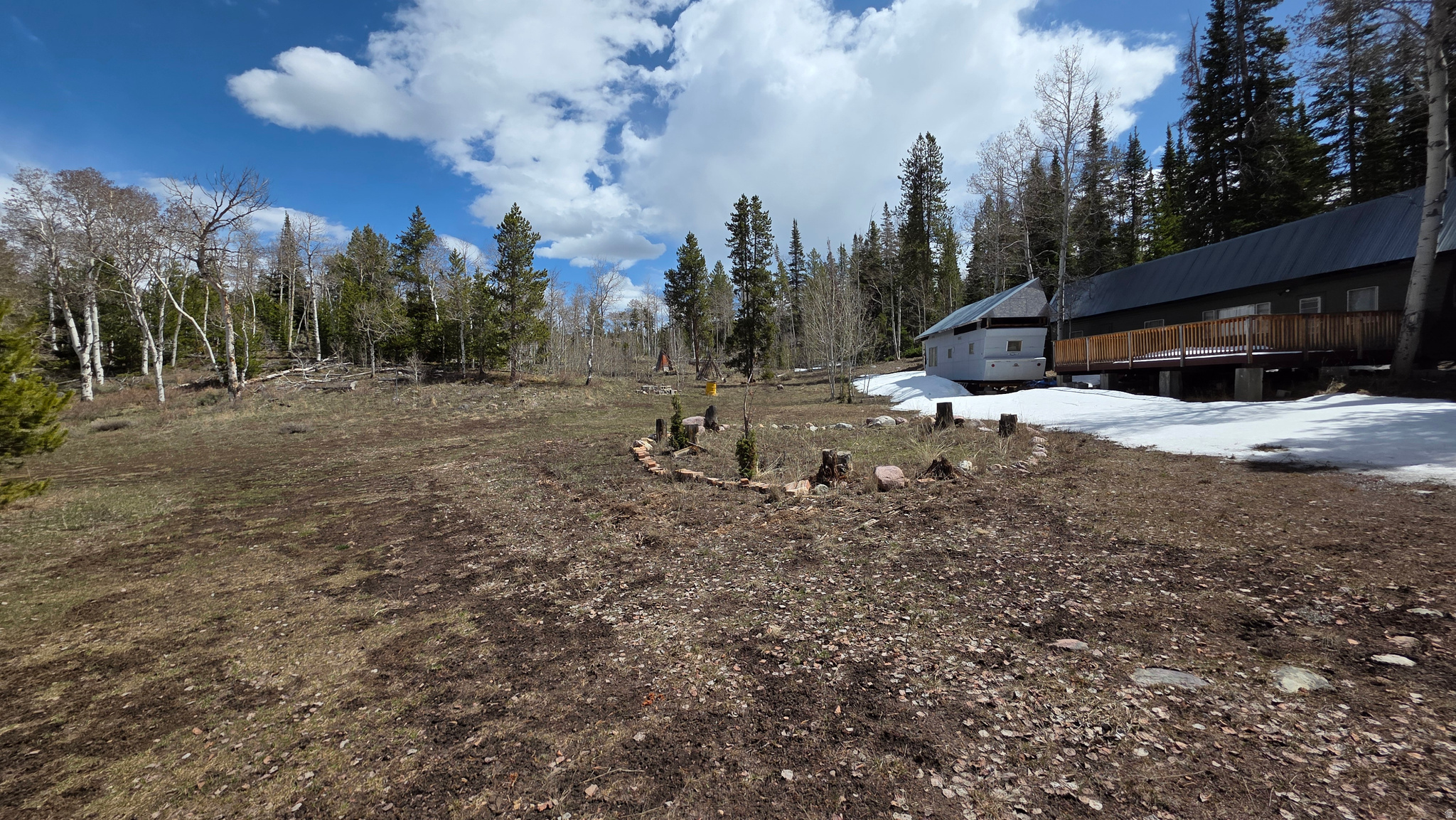 5193  FOOTHILL DR