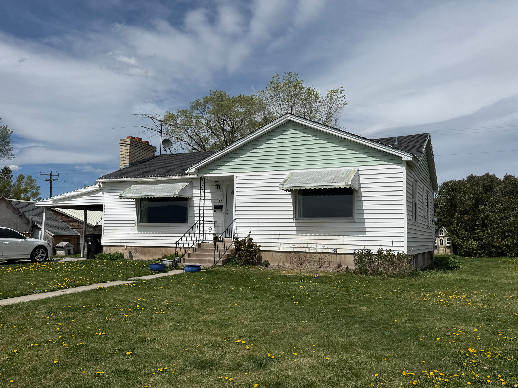 Photo 1