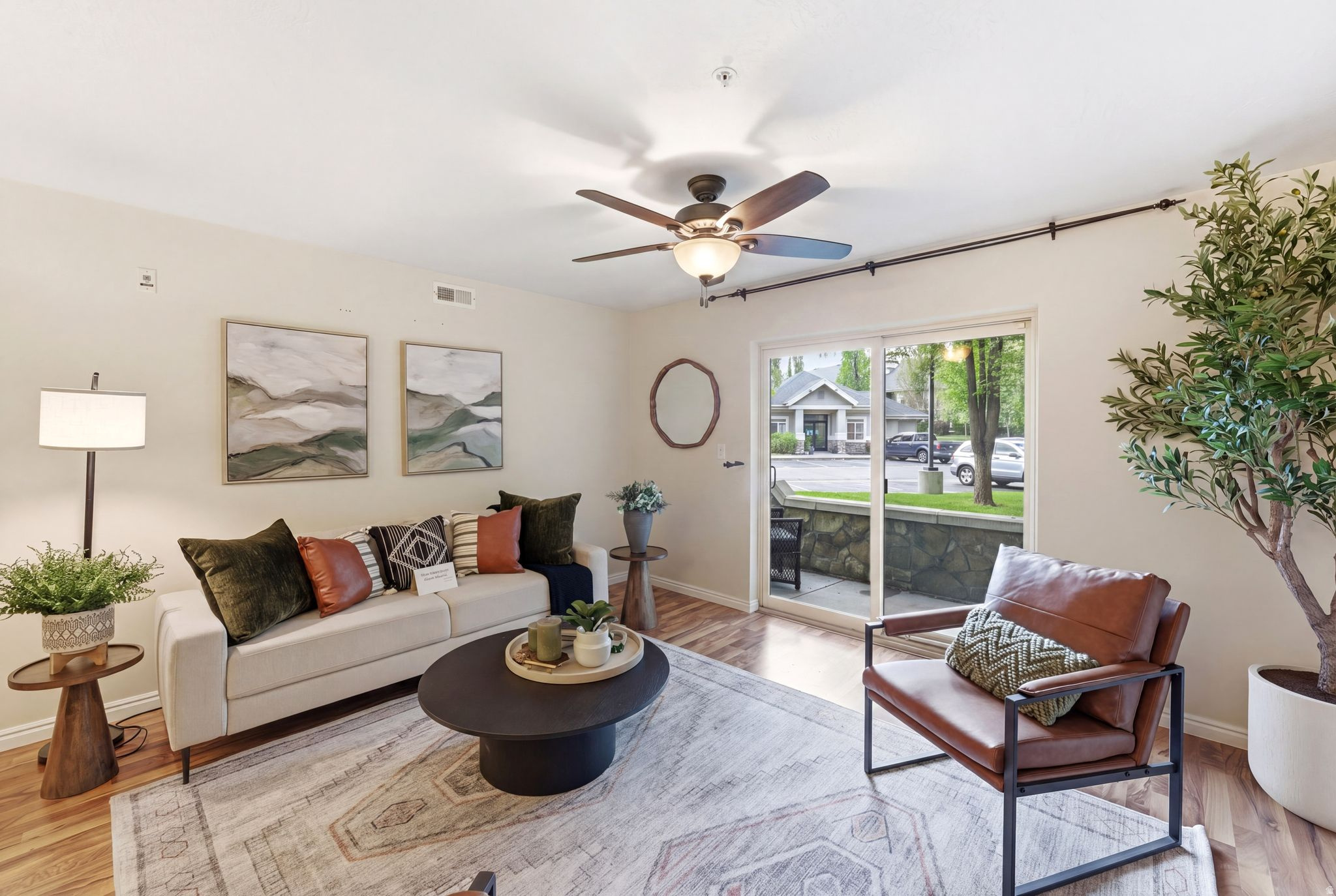 1205 E PRIVET DR #102