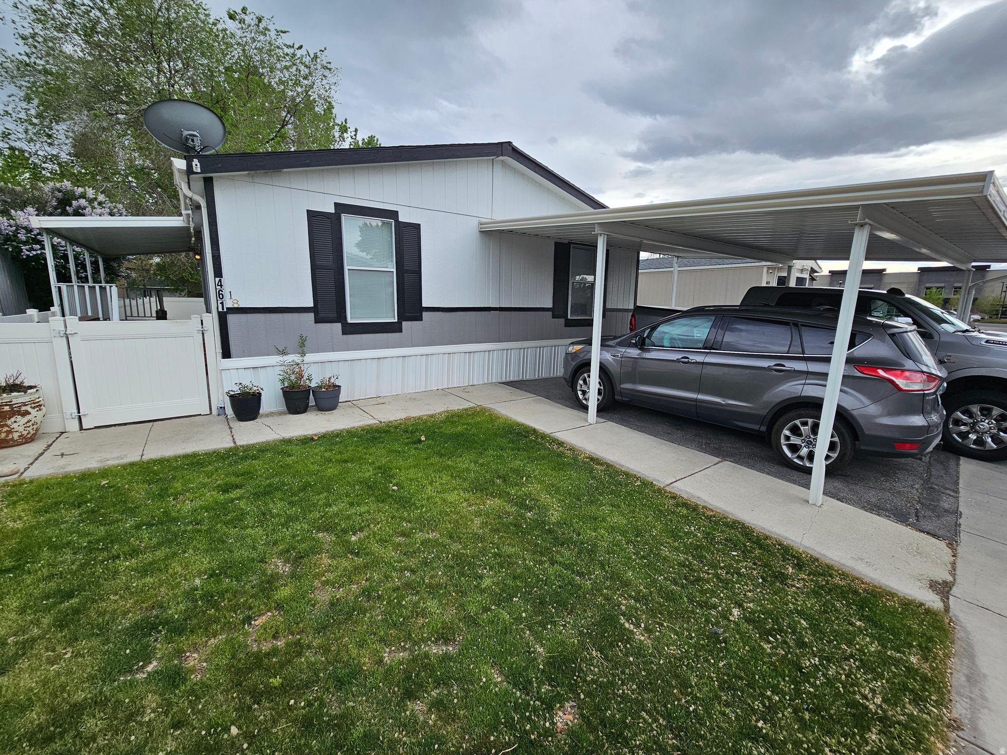 461 W 9260 S #18
