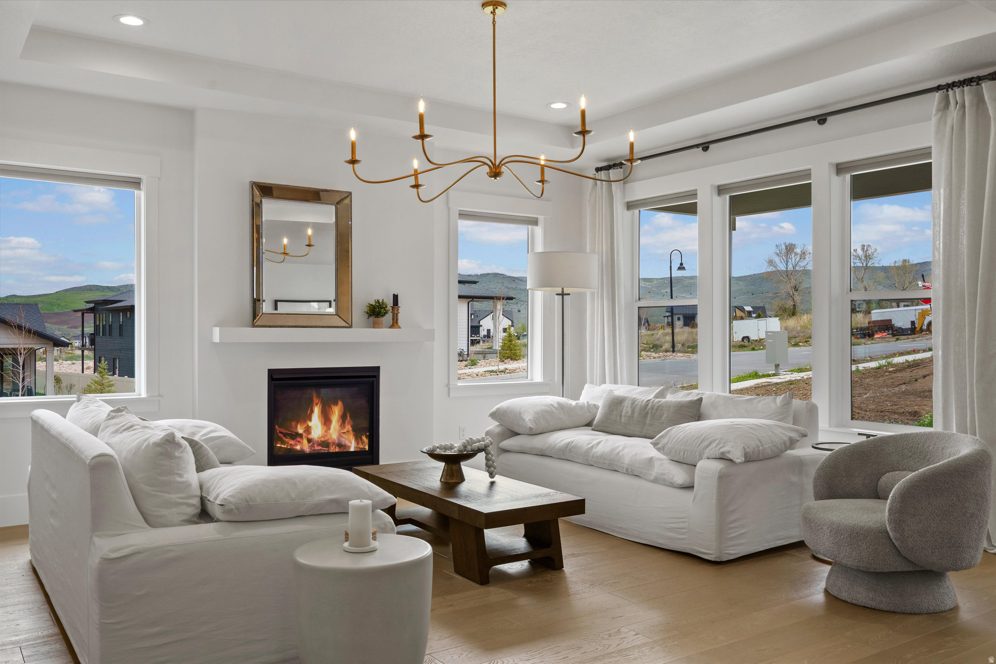 3349 W OXFORD LOOP