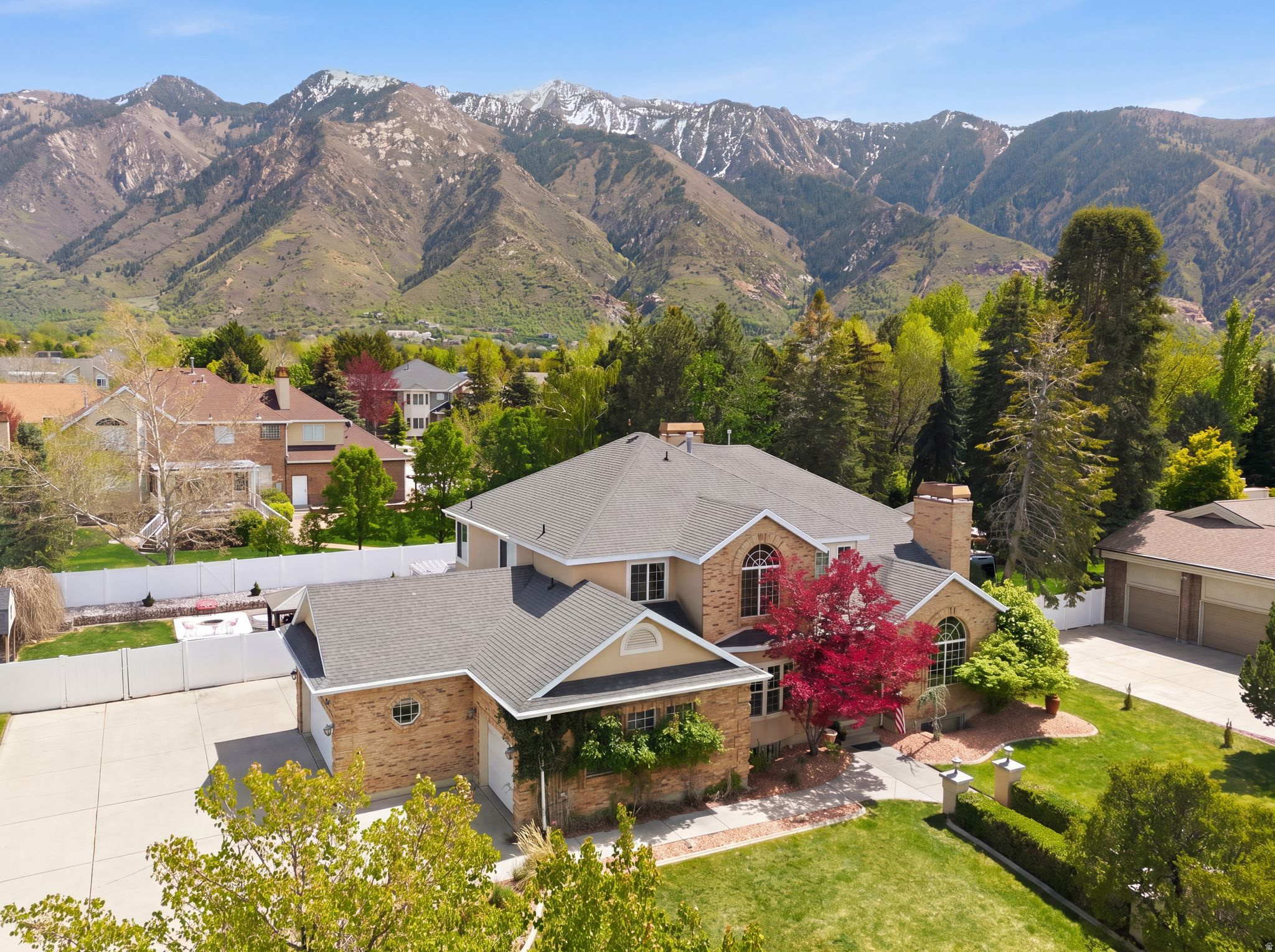 5  QUIETWOOD LN