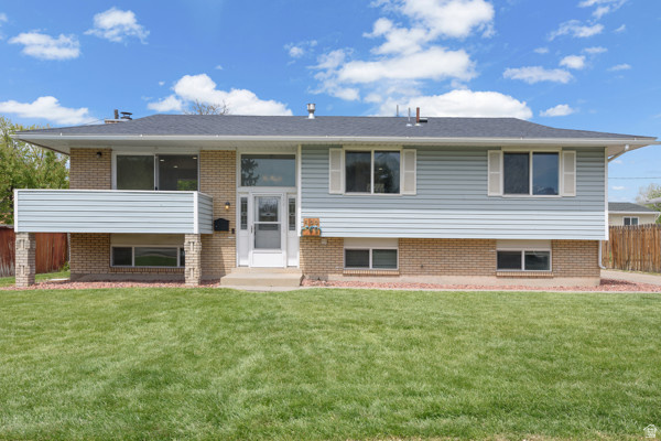 599 E MILLCREEK WAY