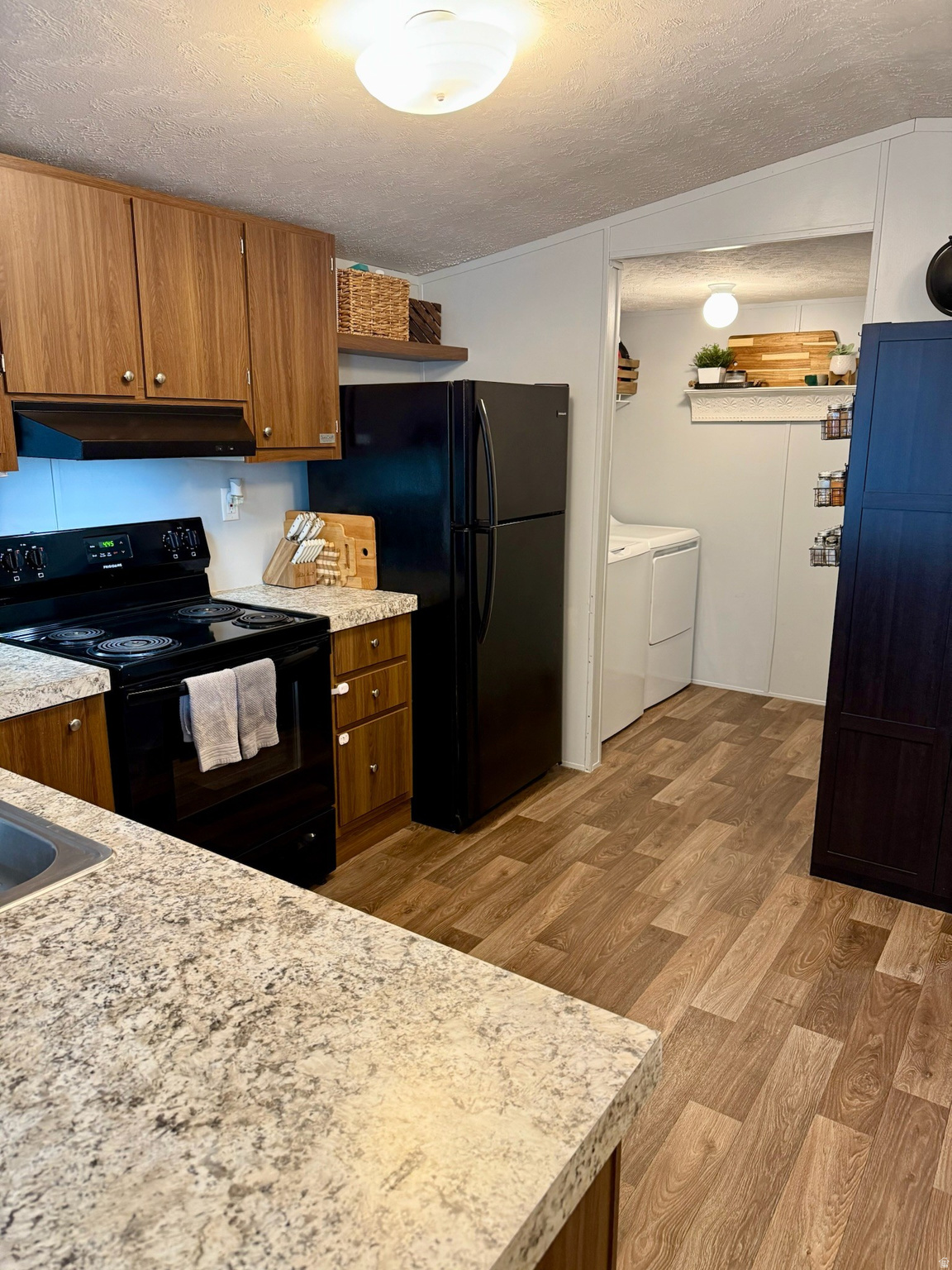 275 N MAIN  ##31