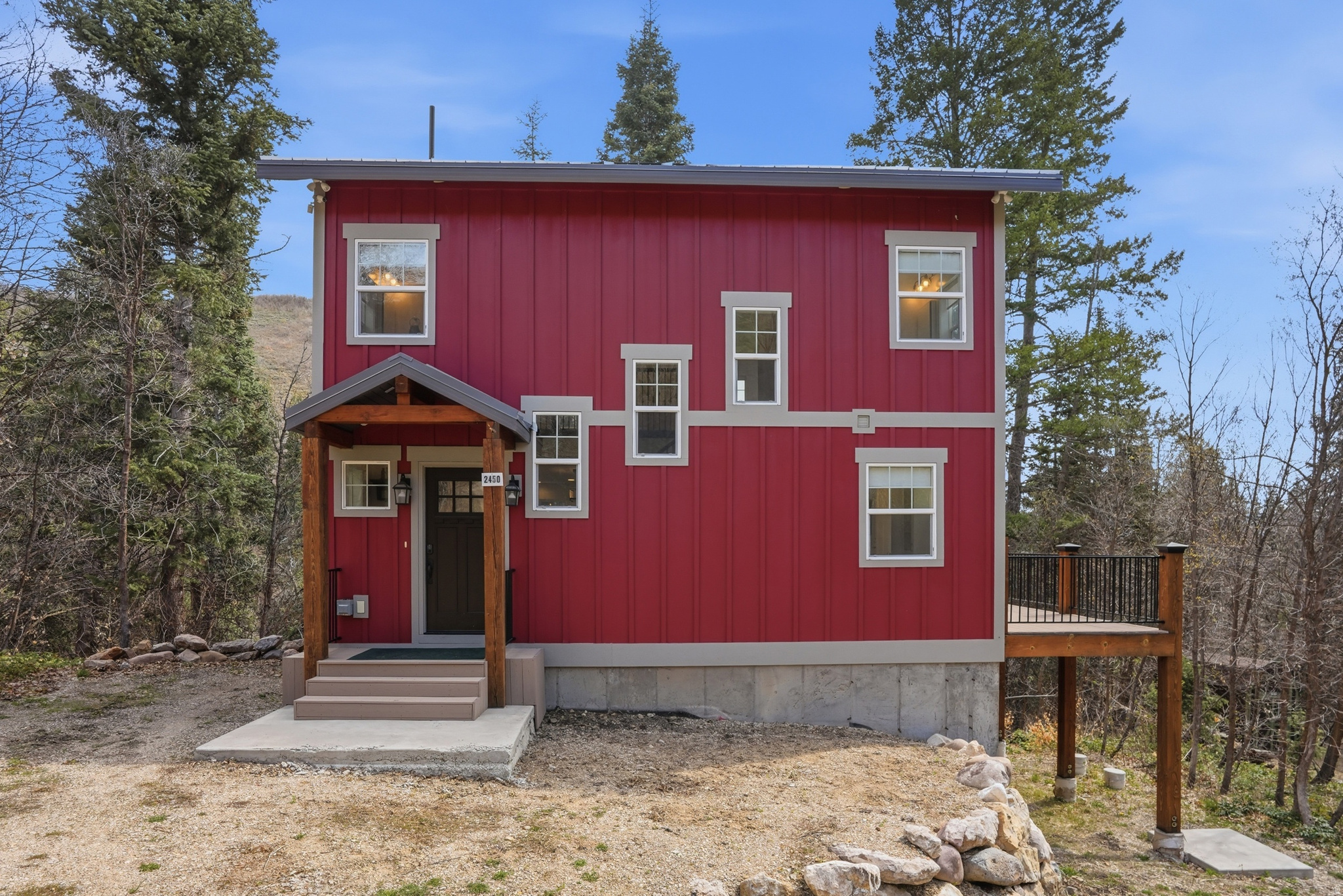 2450 W SNAKE RD