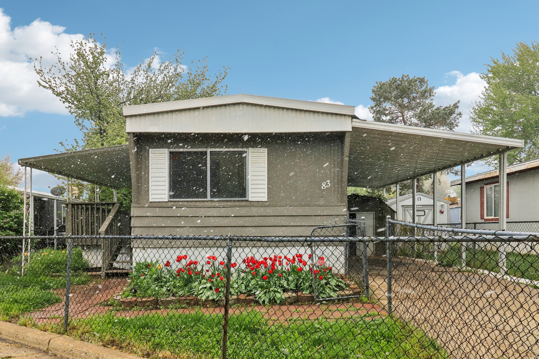 900 E CENTURY DR #83