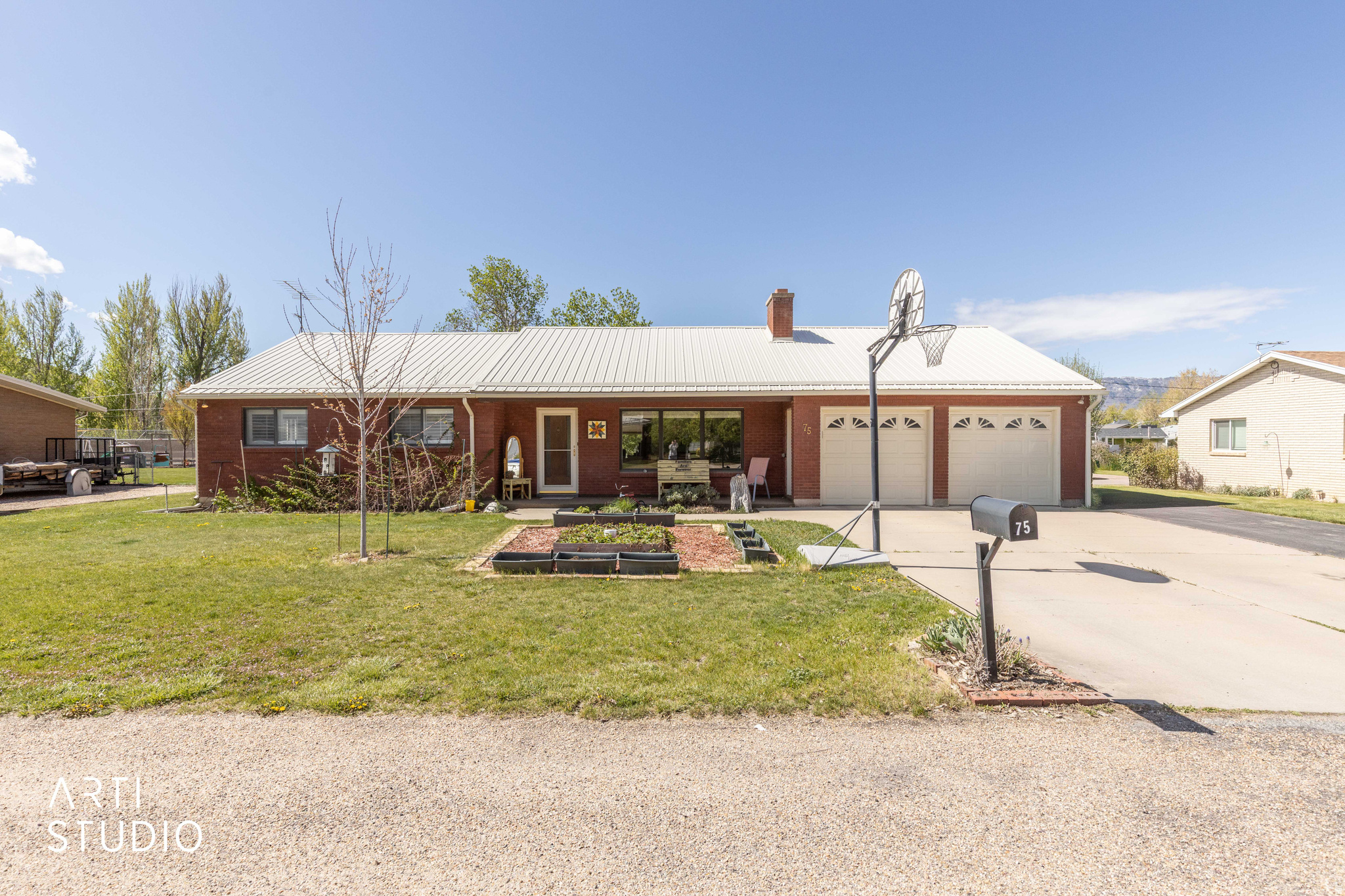 75 N WILLIAMS CR.