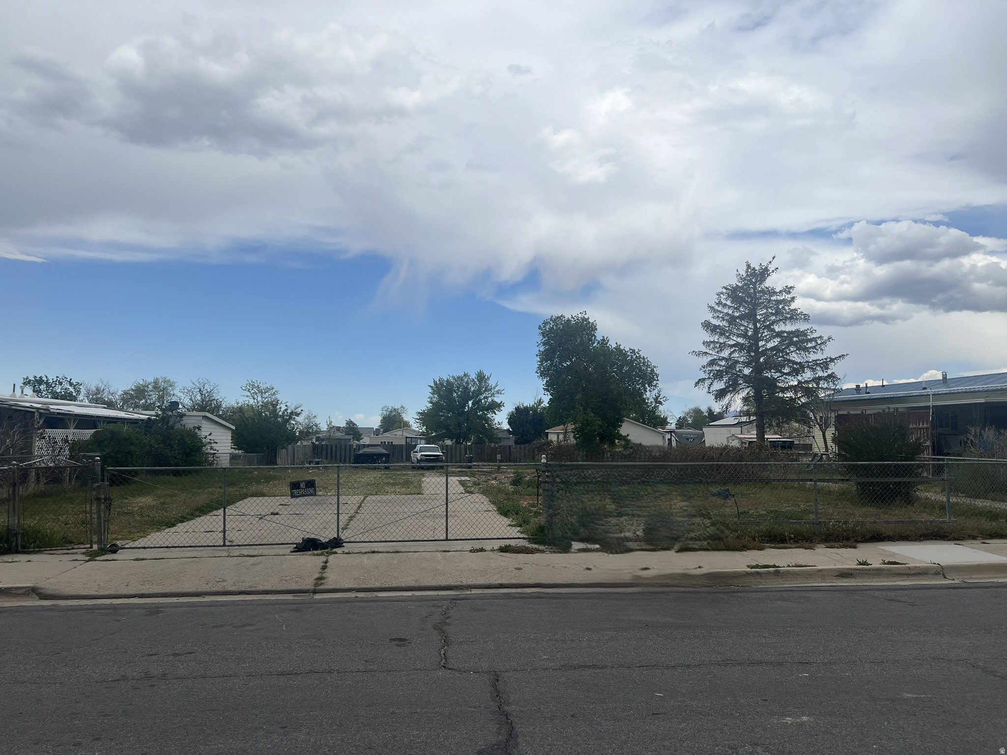 804 W VAN DYKE WAY